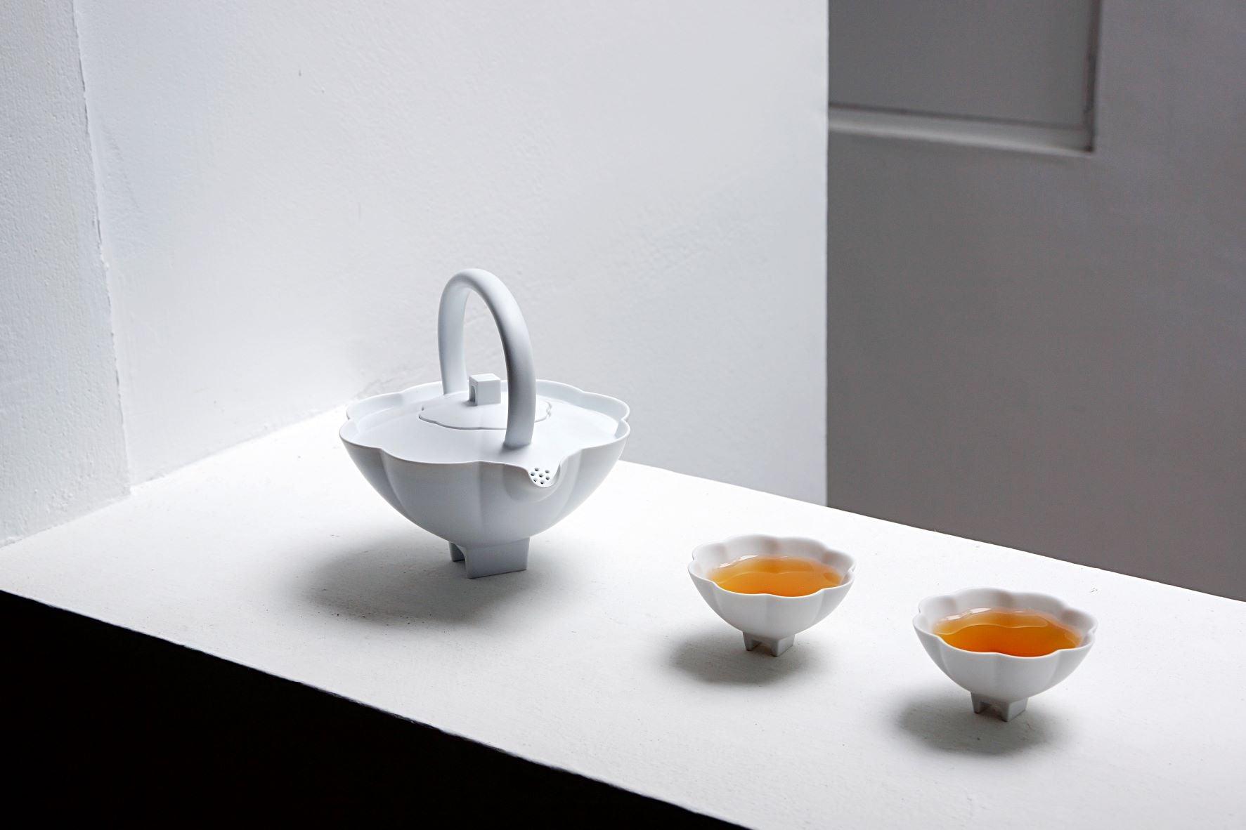 高級瓷器與茶的冬季詩意:品味冬日的溫暖 山海關