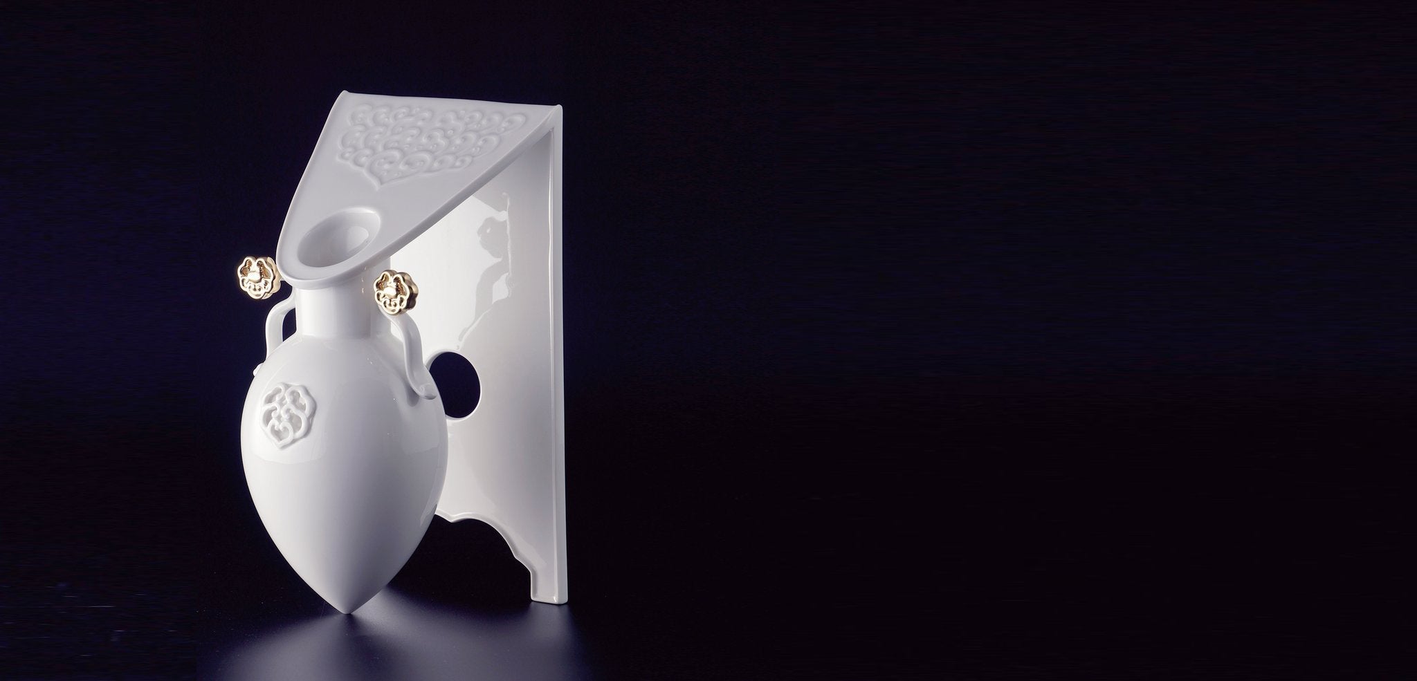 八方新氣頂級藝術瓷器 白瓷 臨江仙 王俠軍