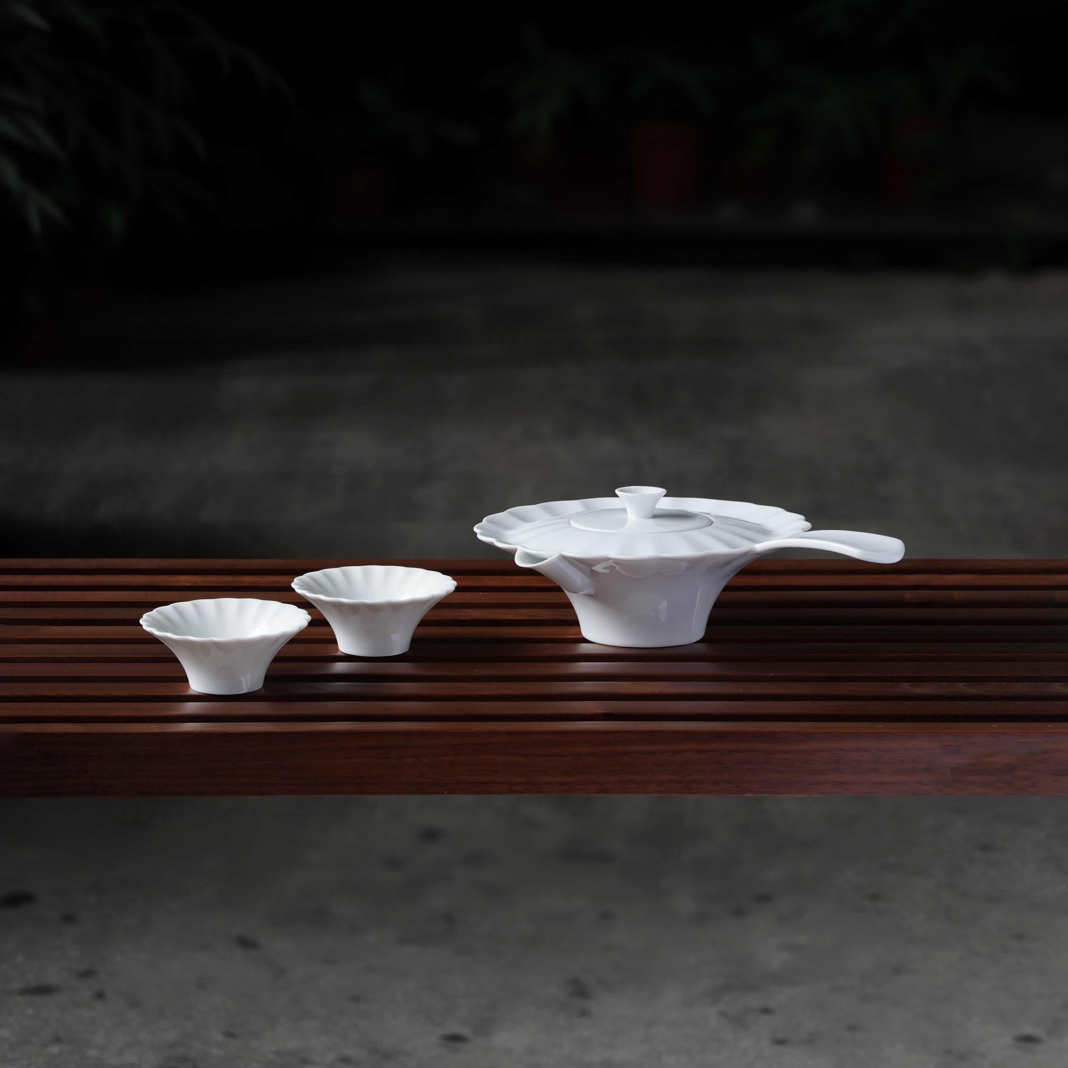 Harmony | Porcelain Teaset with Side Handle