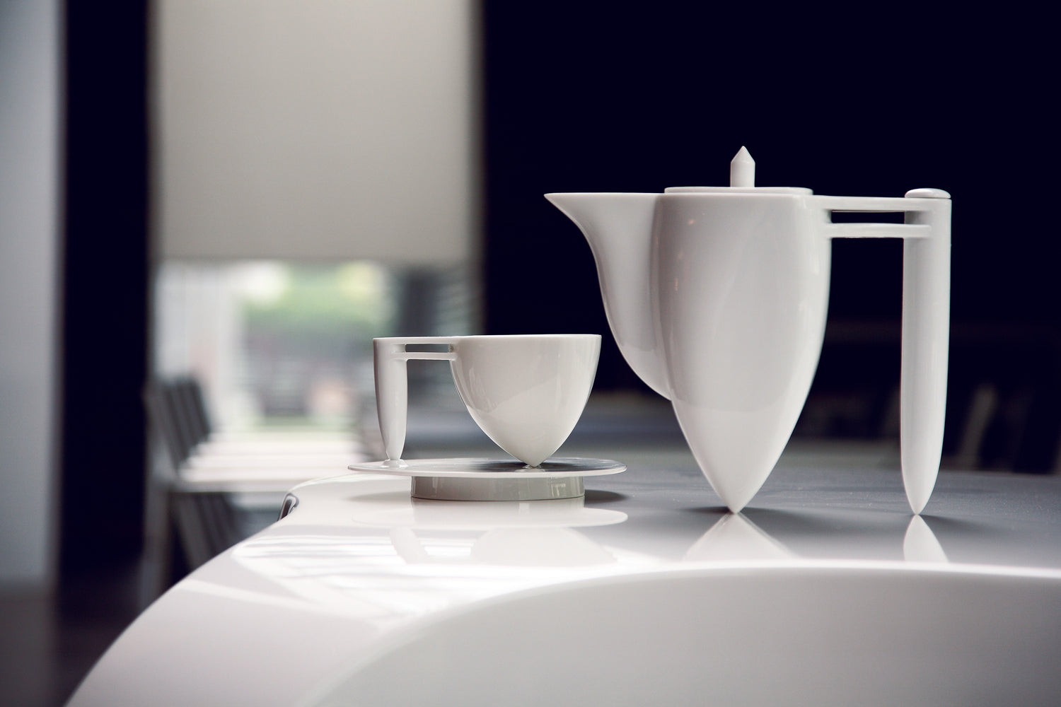 八方新氣藝術瓷器 王俠軍設計白瓷品牌 咖啡茶壺杯組 芭蕾