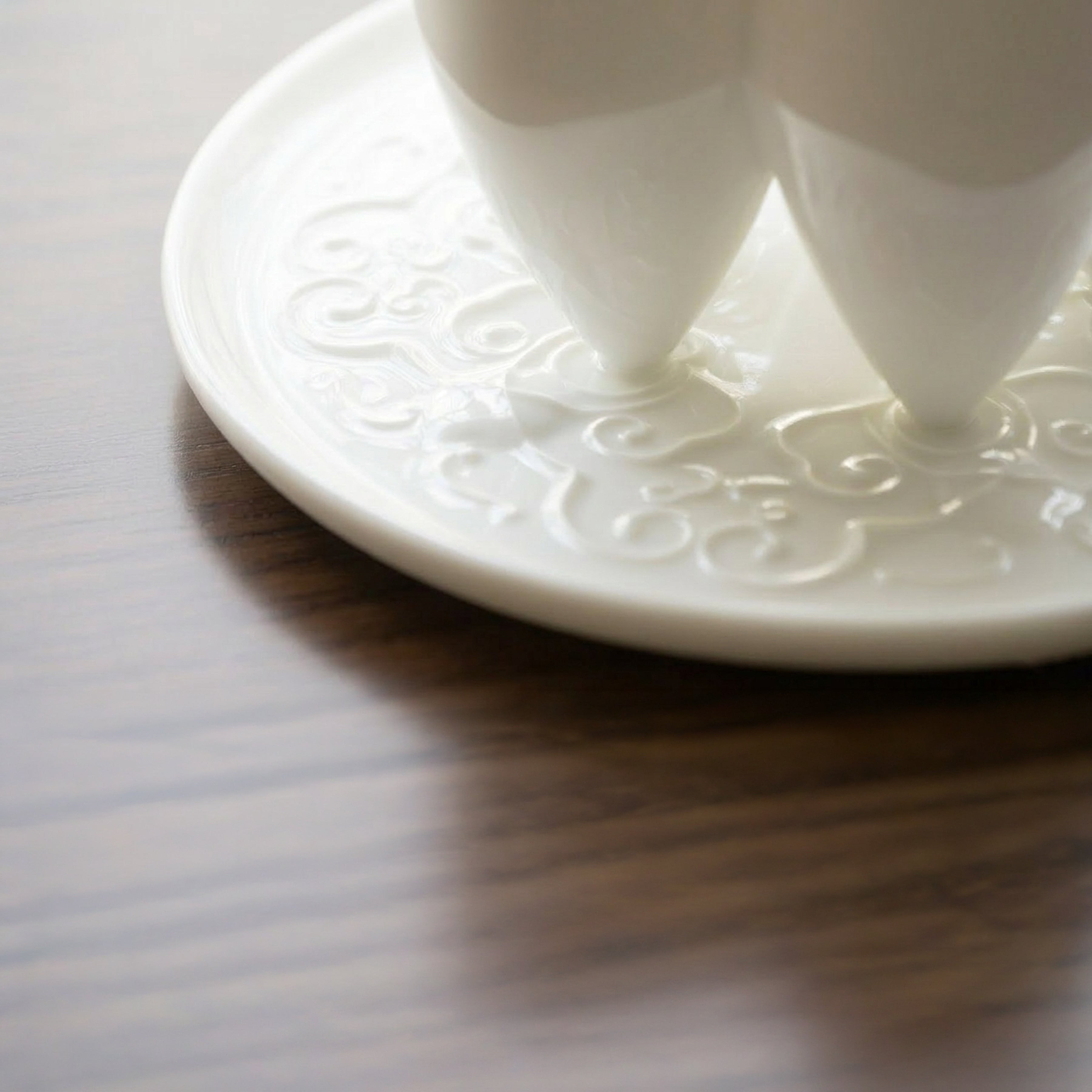 燦爛 八方新氣 花器 白瓷花瓶 王俠軍 蝴蝶雲紋 福 梅花 限量