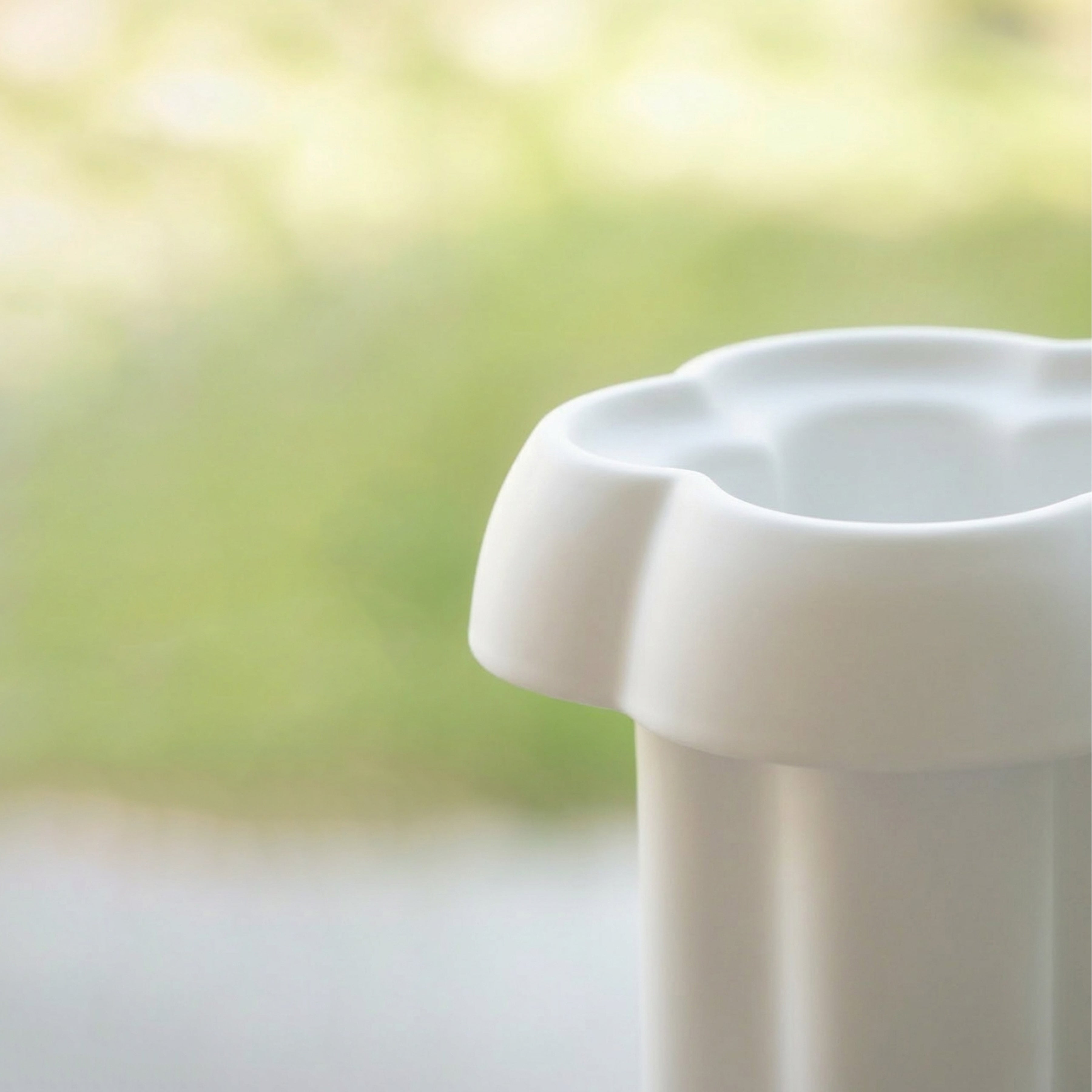 燦爛 八方新氣 花器 白瓷花瓶 王俠軍 蝴蝶雲紋 福 梅花 限量