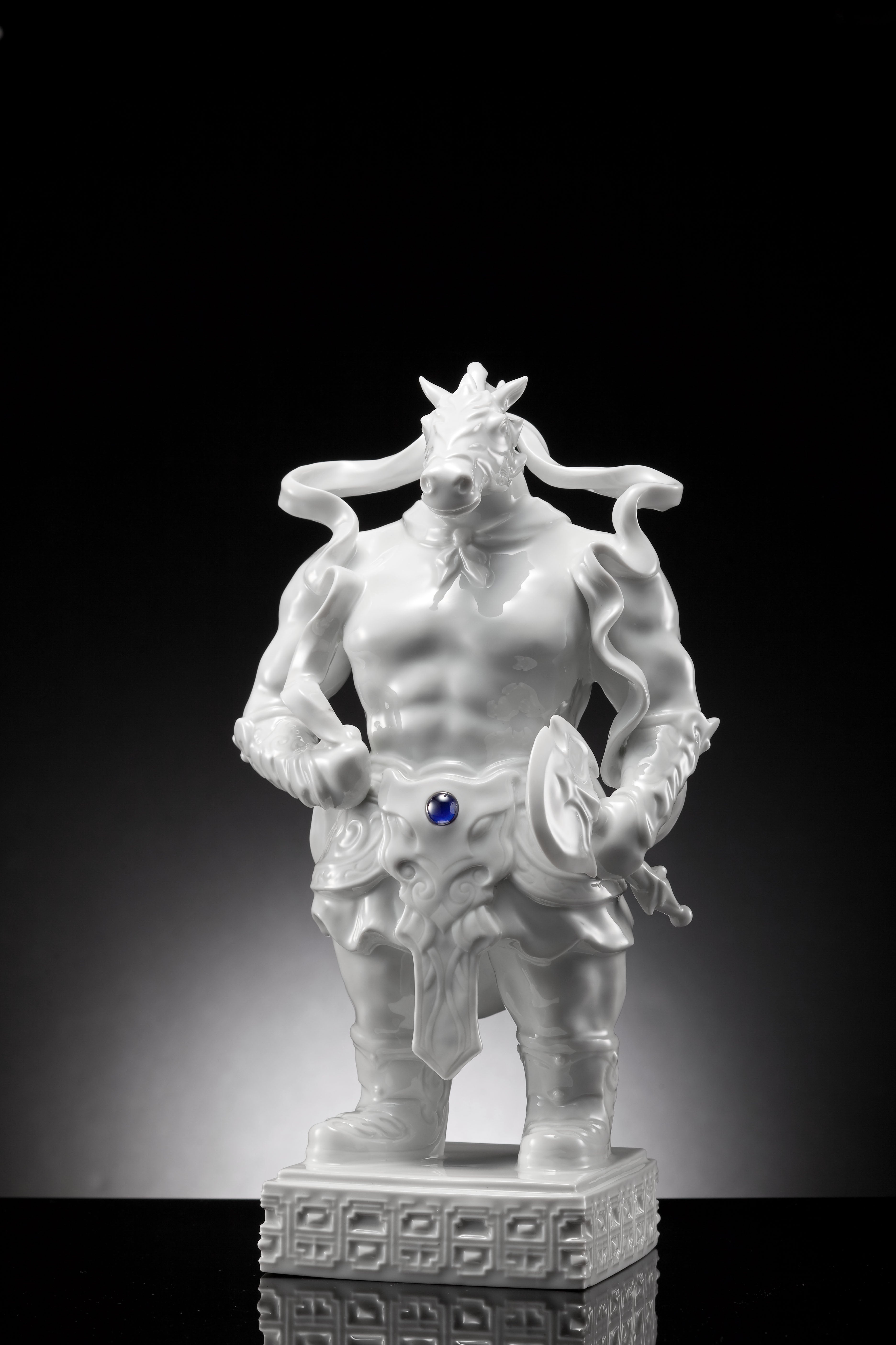 八方新氣生肖系列作品《常勝》|馬形人像化瓷雕像 Dynamic and detailed horse-themed figurine|A symbol of confidence and victory