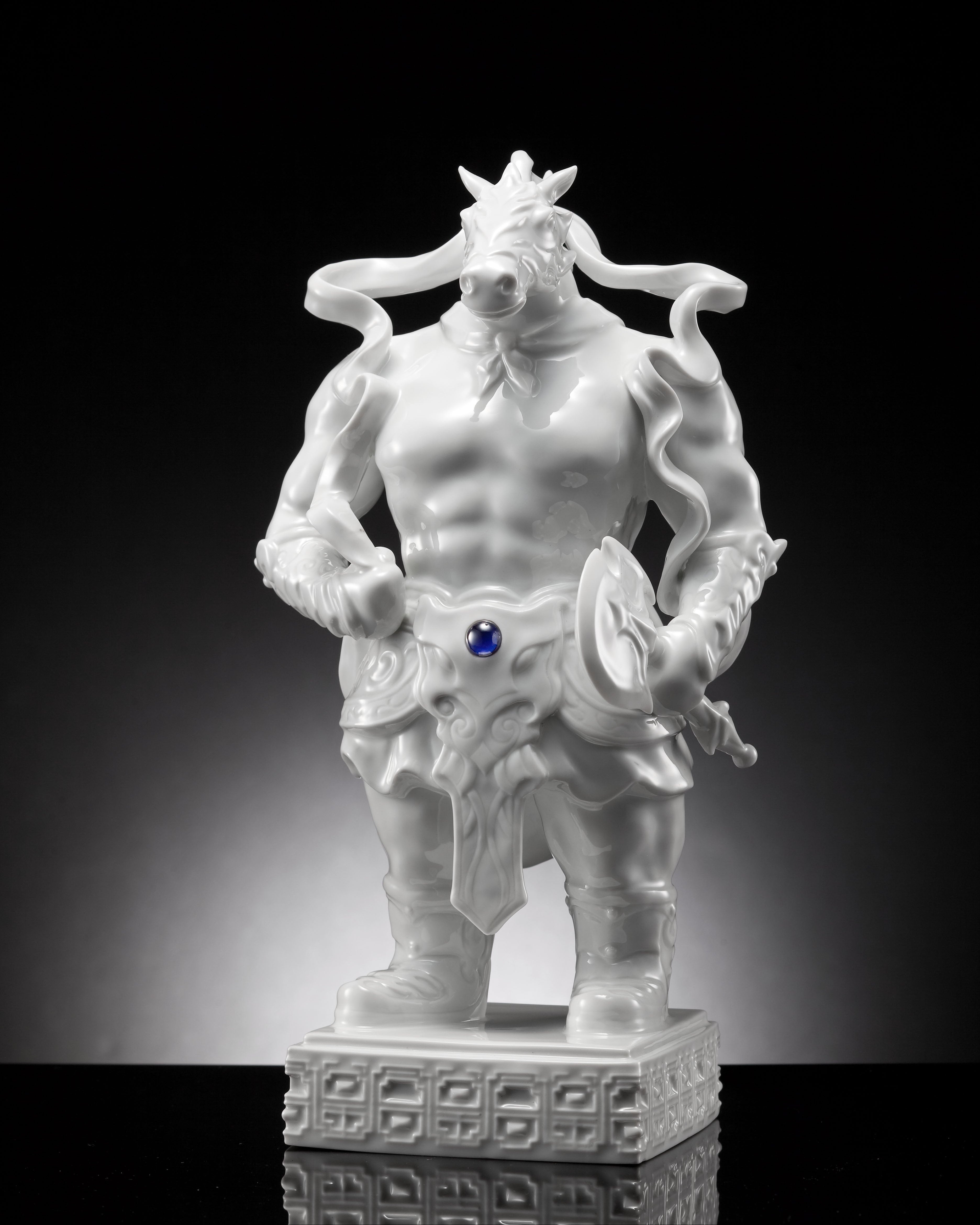 八方新氣生肖系列作品《常勝》|馬形人像化瓷雕像 Dynamic and detailed horse-themed figurine|A symbol of confidence and victory