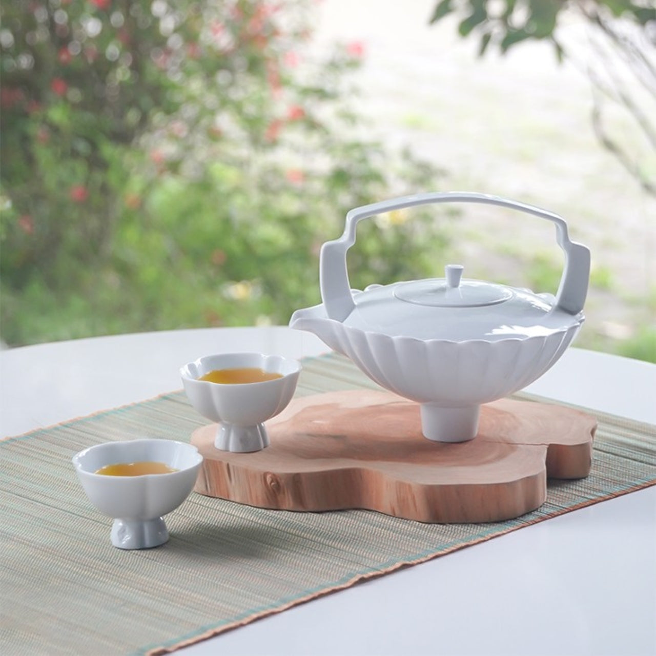 春嵐茶壺與茶杯組|山水意象設計、現代東方美學