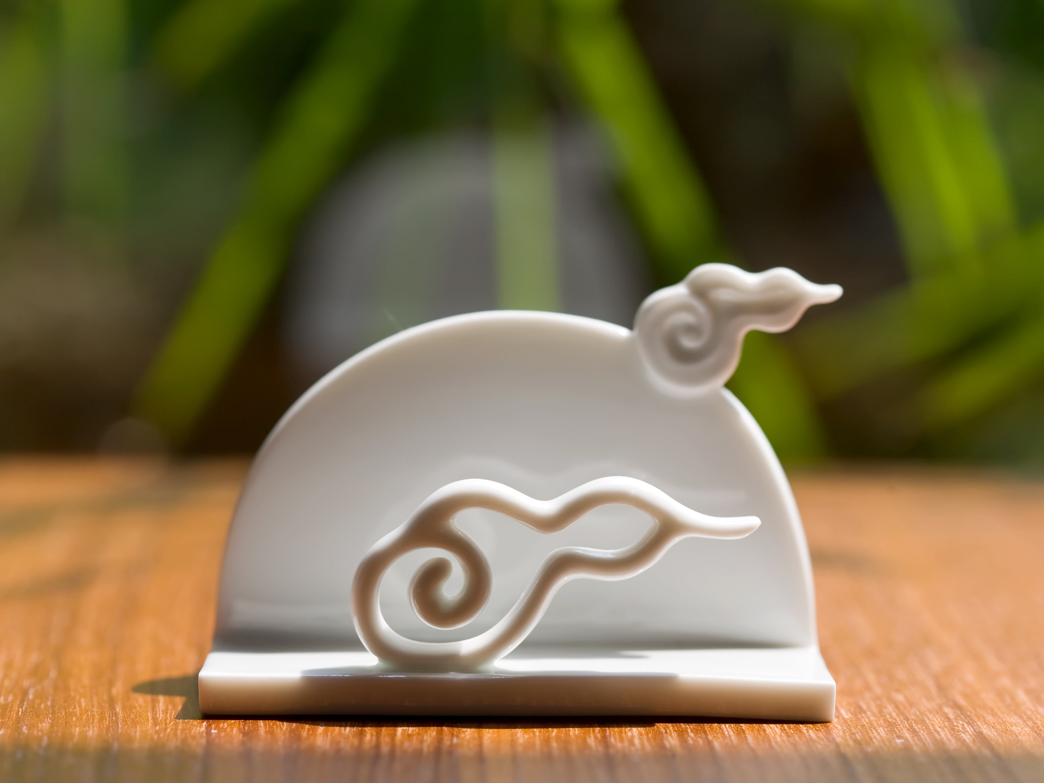 雲遊 名片座 八方新氣 白瓷 雲朶