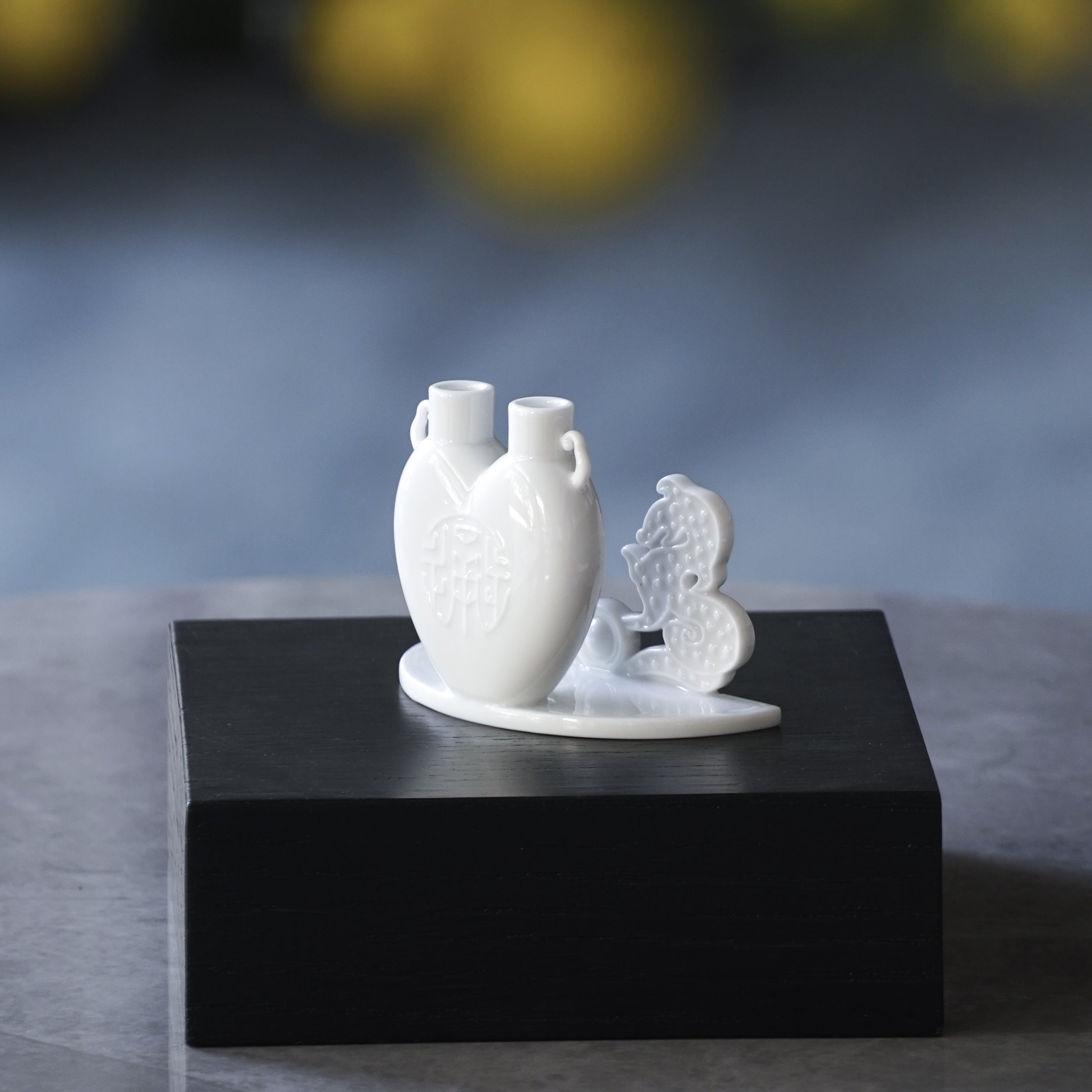 王俠軍設計的《萬事亨通》,傳遞心意相通、萬事順遂的寓意