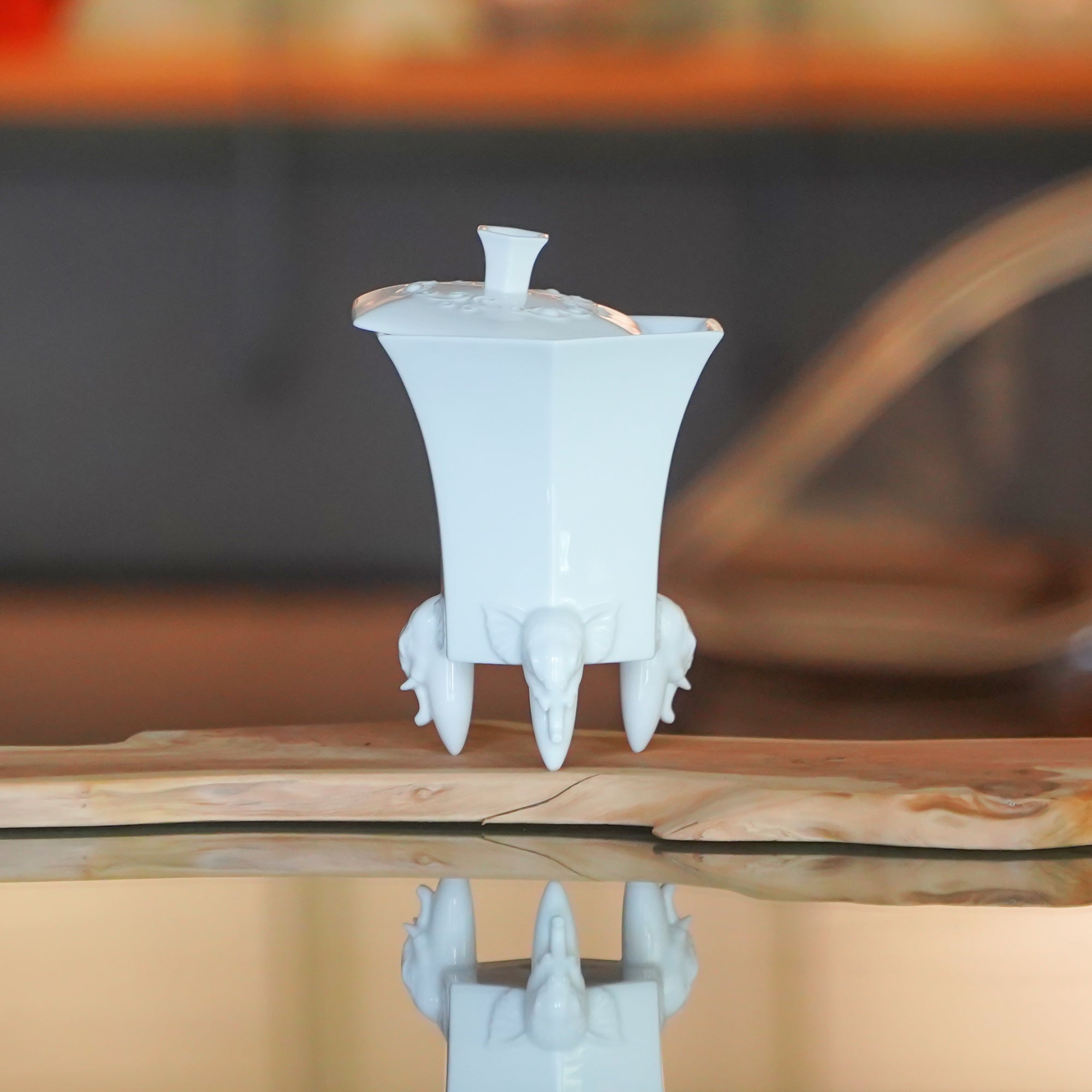 高難度白瓷倒燒工藝|豪情有相蓋杯組近照 杯蓋打開