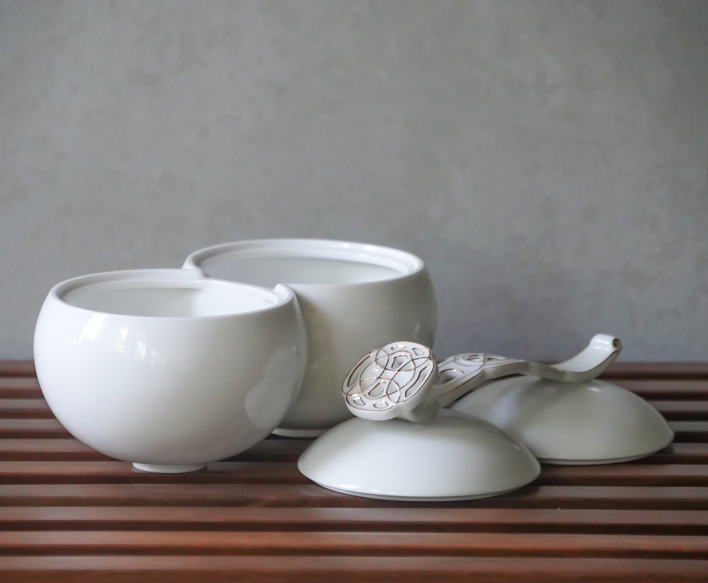 八方新氣 新年贈禮 圓滿瓷盒 描金 春節高級手工瓷器 新春送禮首選