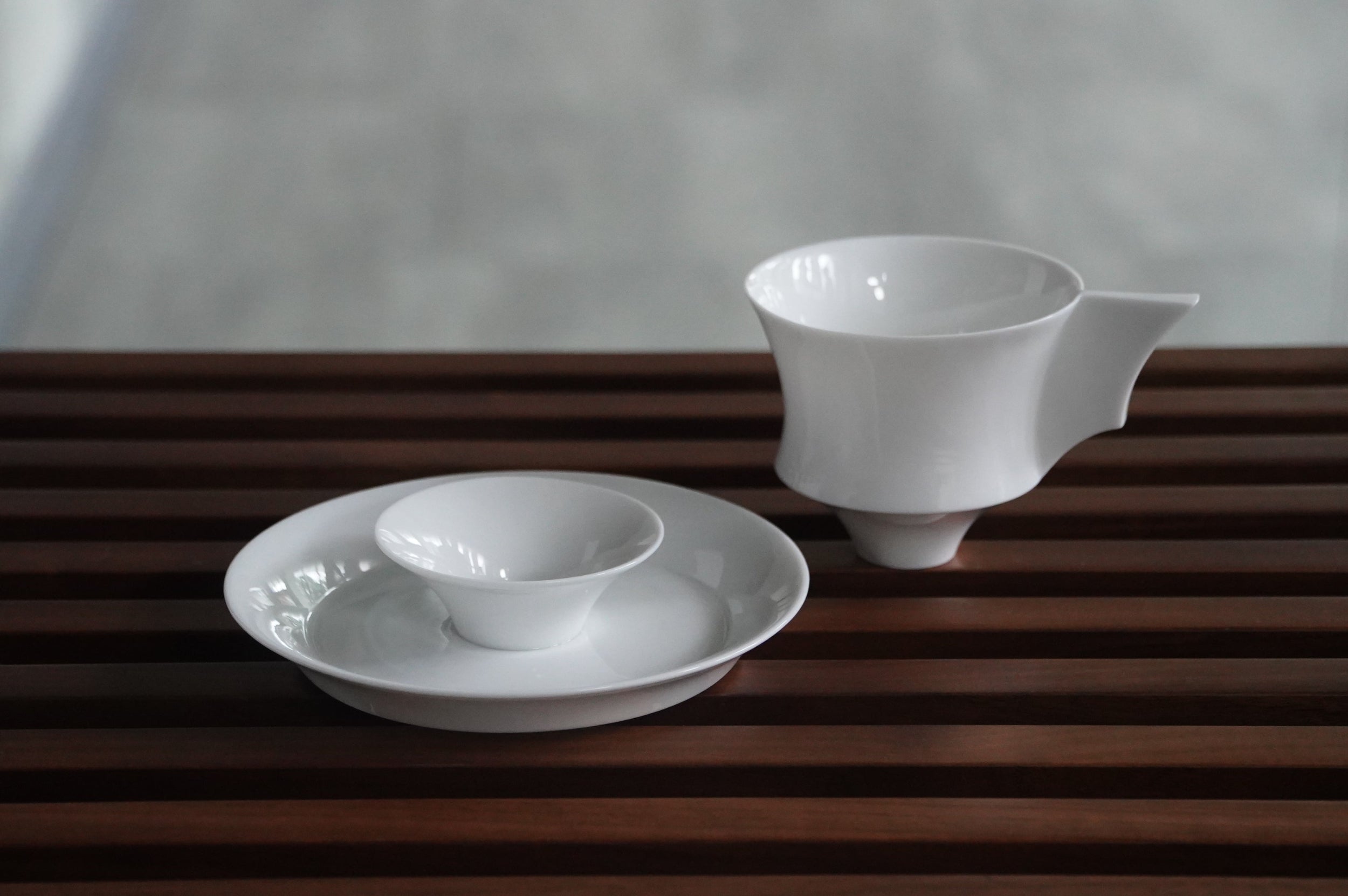 帝國記憶藝術白瓷,亮面圓杯盤,適合品茶、品咖啡