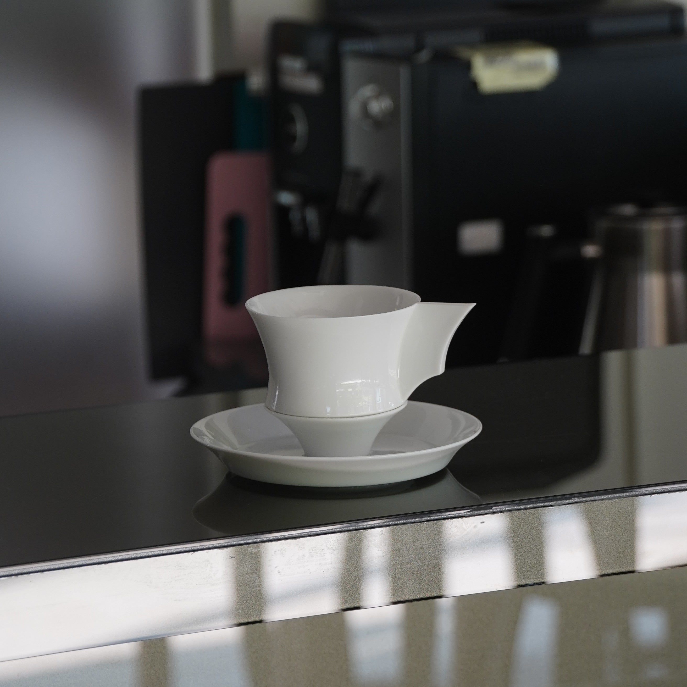 帝國記憶藝術白瓷,亮面圓杯盤,適合品茶、品咖啡