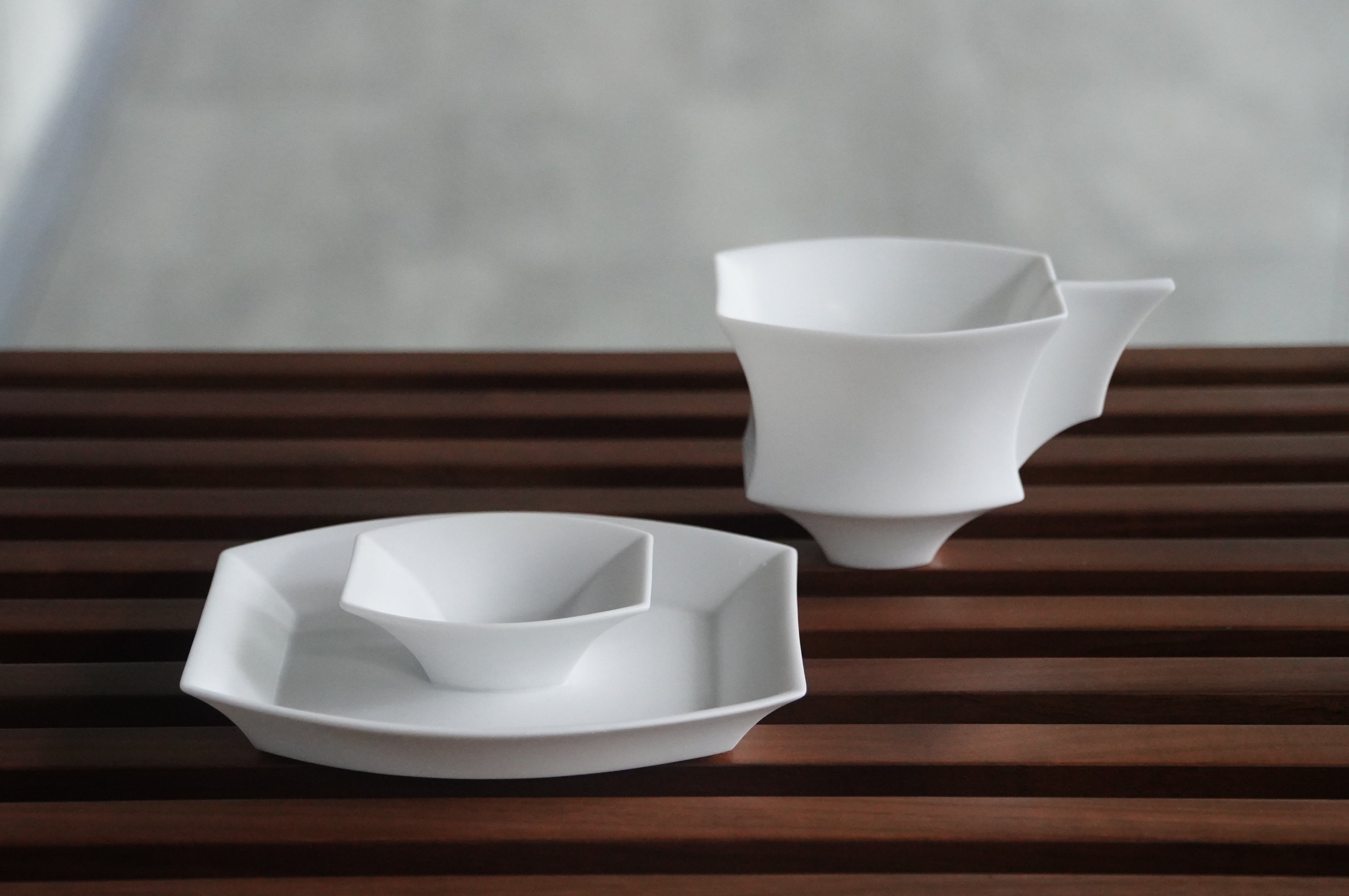 八方新氣 帝國記記 杯盤組 瓷器 白色 造形杯 茶器 咖啡杯