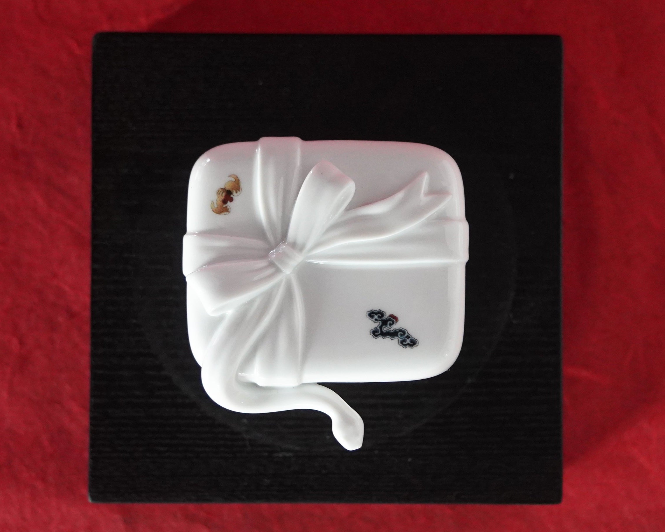 八方新氣 情滿堂 生肖蛇 瓷盒 陶瓷 瓷器 擺飾 送禮 禮物 禮盒