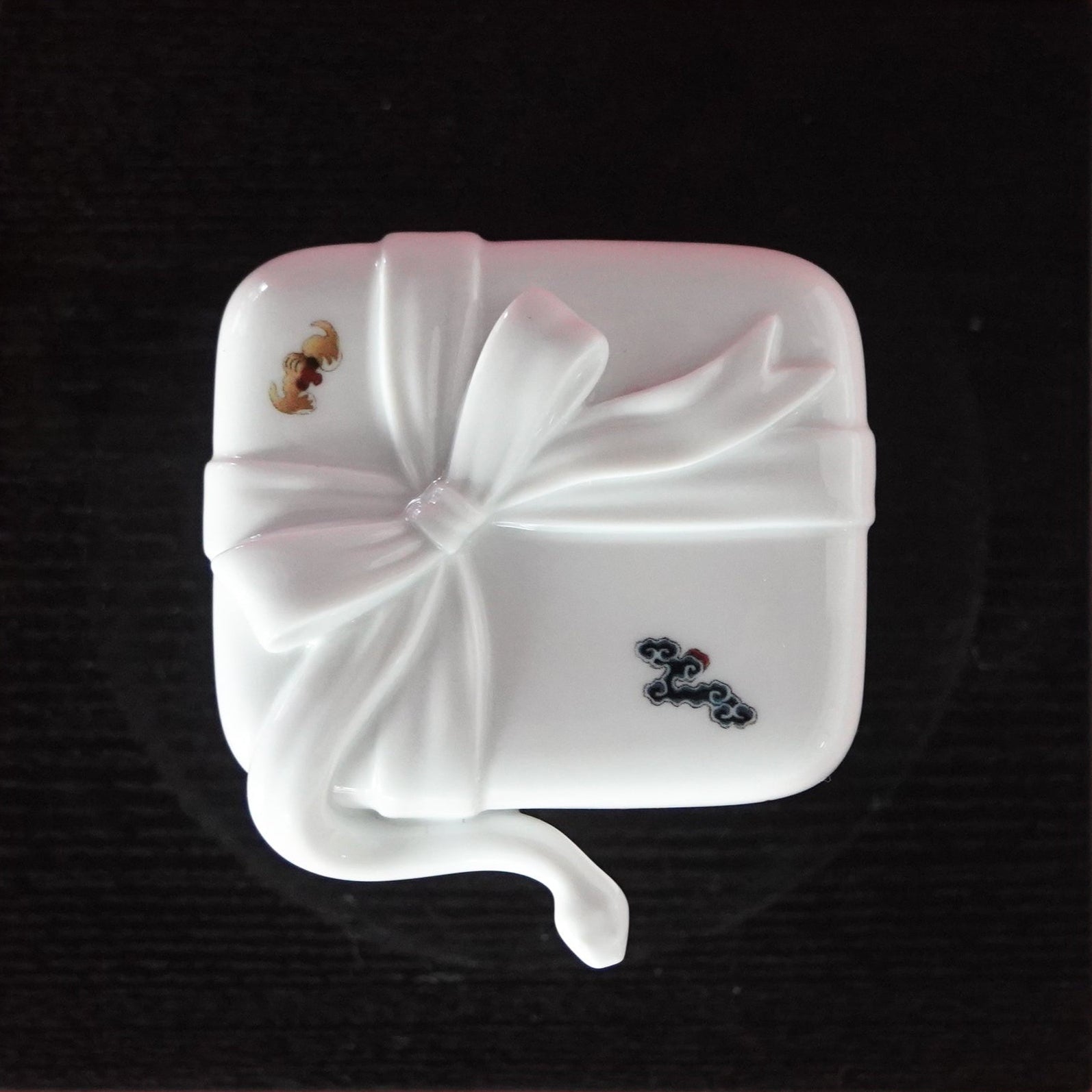 八方新氣 情滿堂 生肖蛇 瓷盒 陶瓷 瓷器 擺飾 送禮 禮物 禮盒