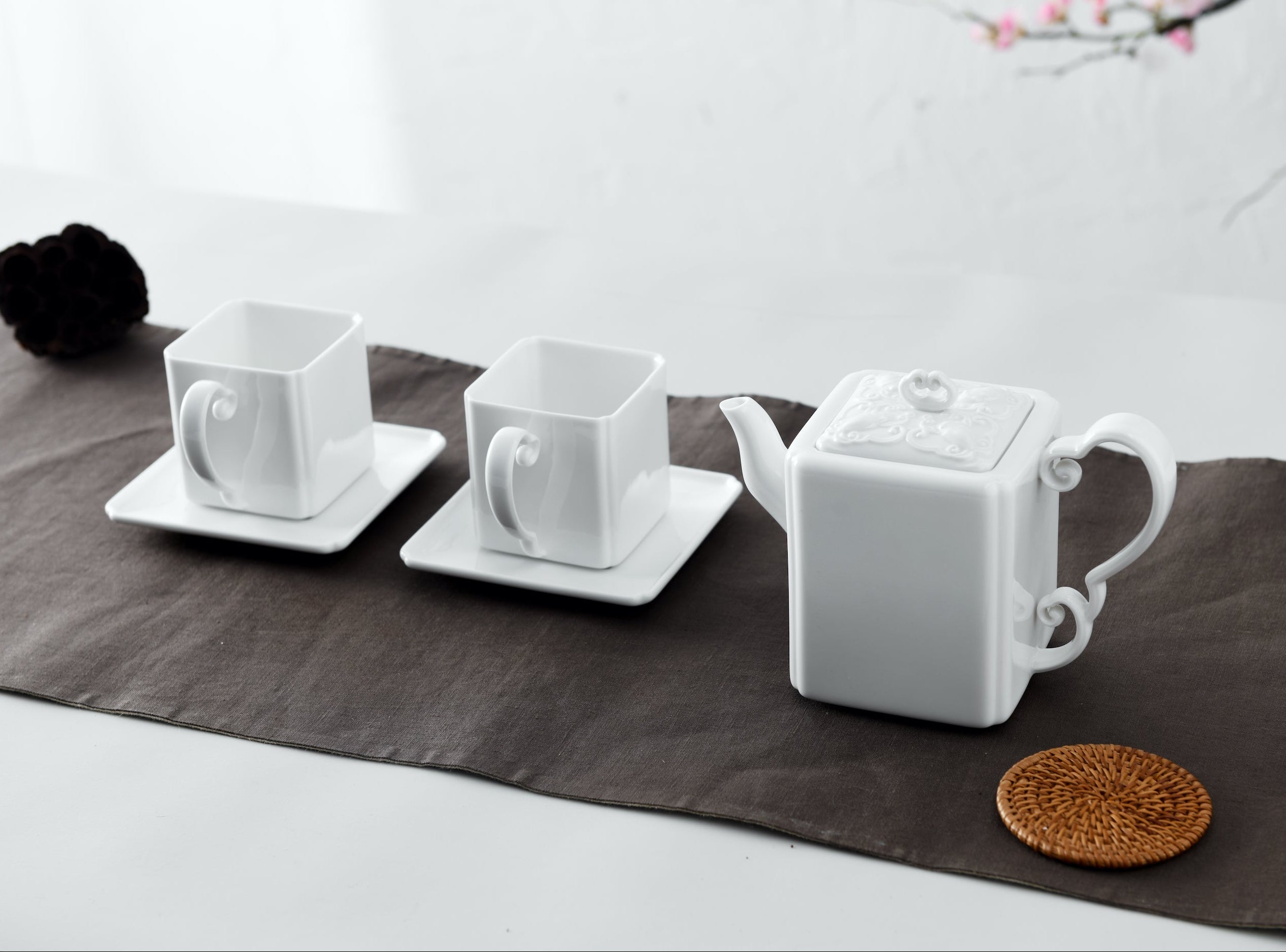 八方新氣 鴻福 造形壺 茶壺 瓷器 白瓷 禮物 瓷壺 茶具 咖啡杯 茶杯 蝙蝠