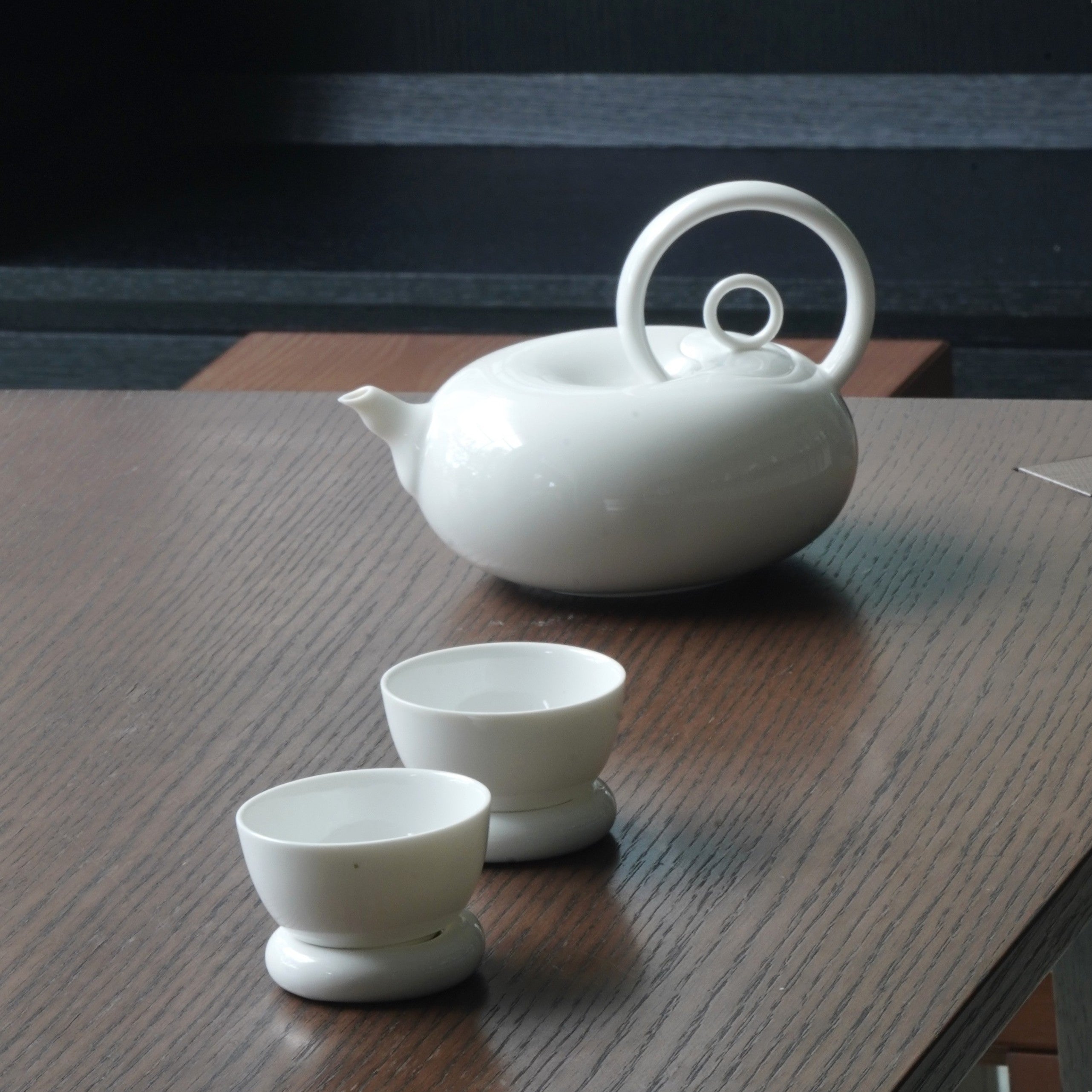 圓好夢 廚房餐桌 茶杯 茶壺 杯壺 荼具 白瓷 王俠軍 八方新氣