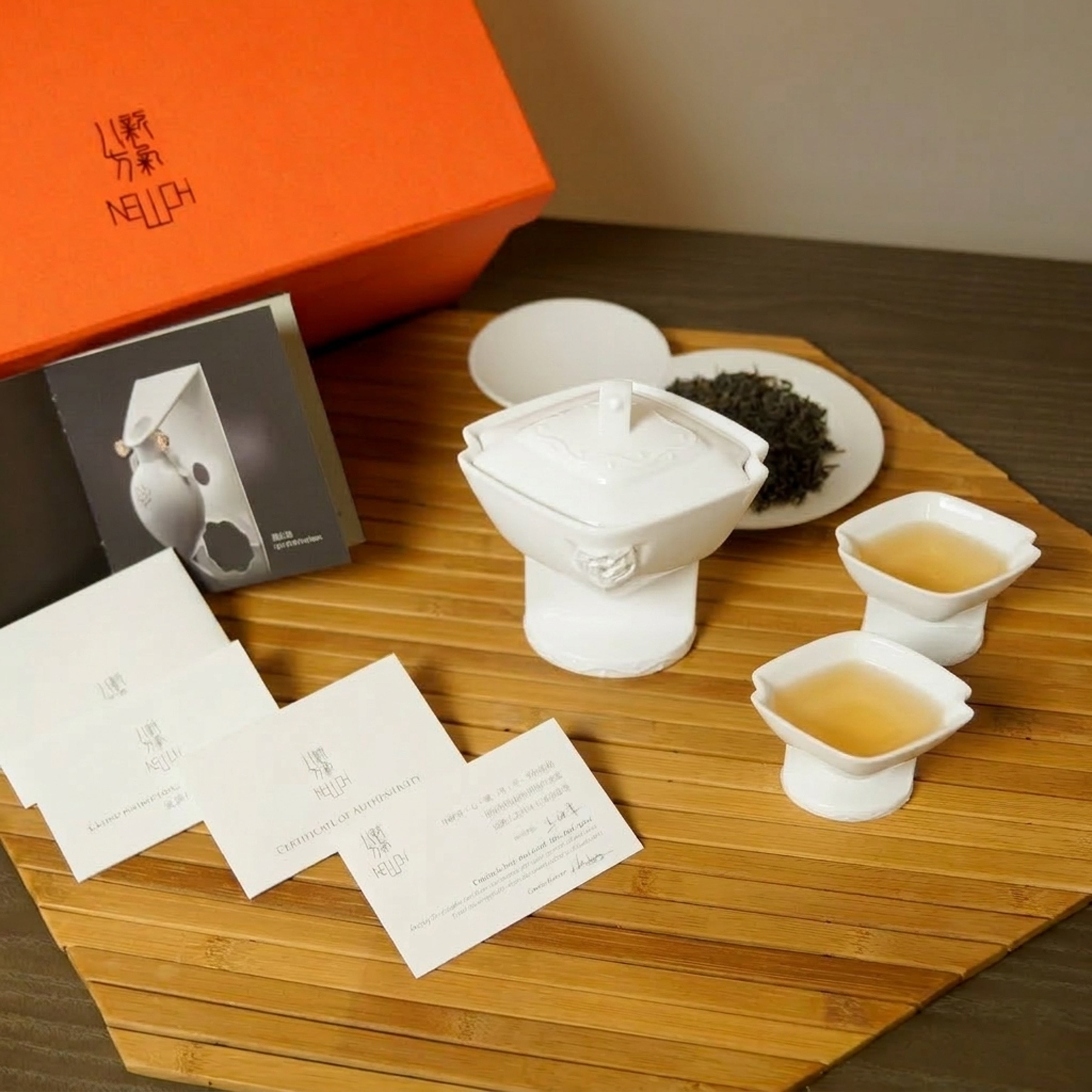 花祭白瓷蓋杯組禮盒包裝・台灣高端白瓷茶器・八方新氣NewChi Porcelain