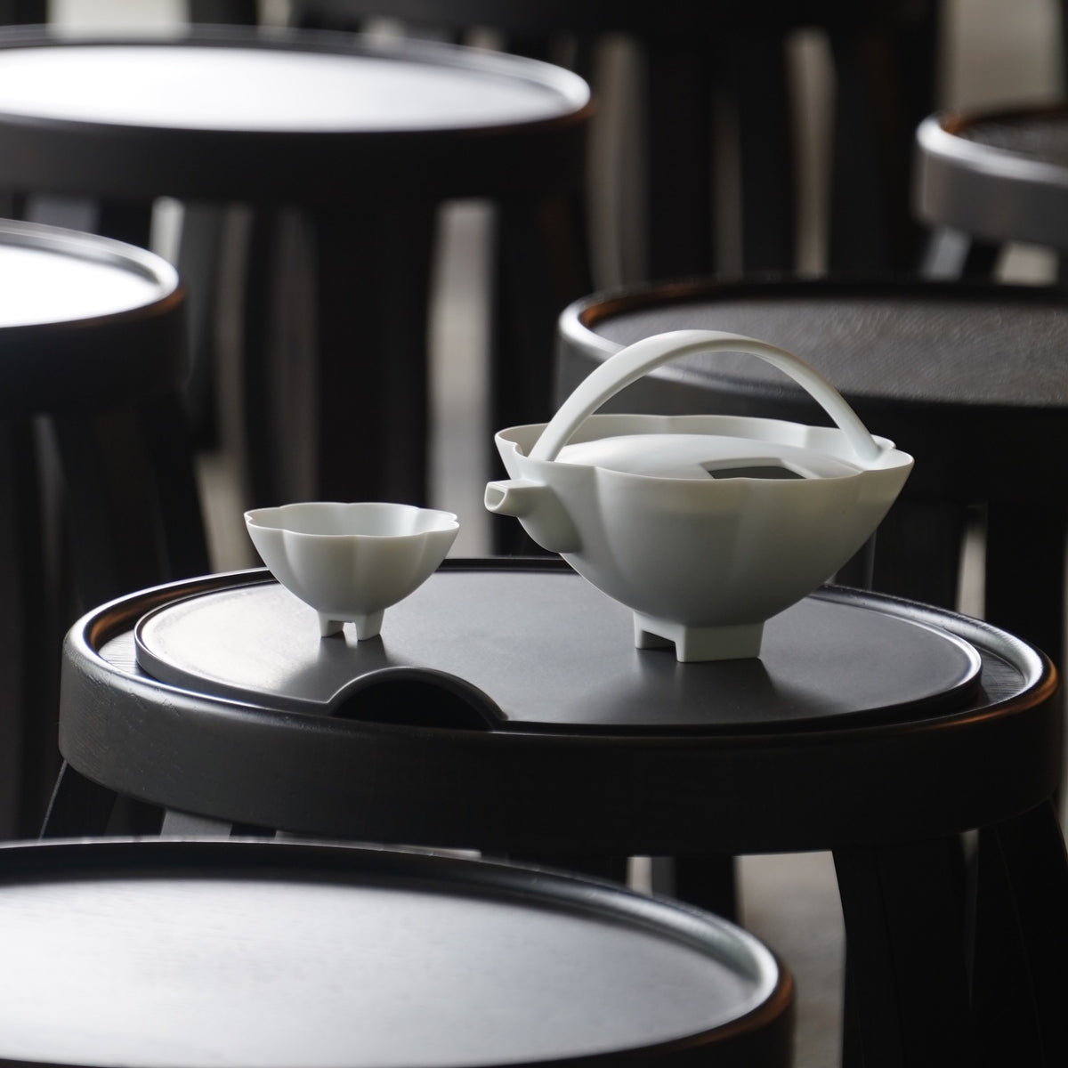 八方新氣 瓷器 茶具組 山海觀 咖啡杯 茶杯 咖啡杯組 杯子款式 白瓷 陶瓷 茶器 茶壺 造型壺 藝術茶壺 造型杯 霧面 白