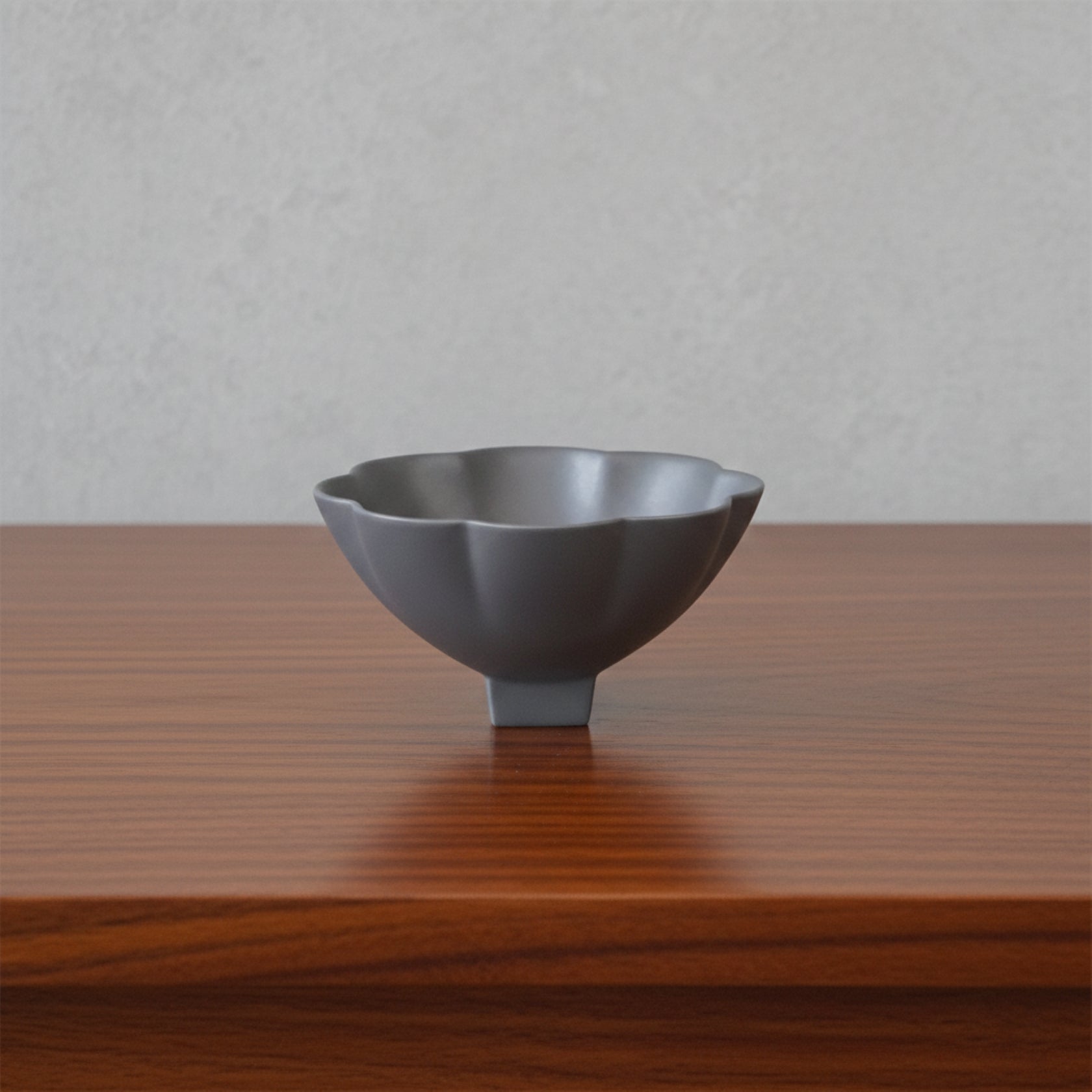 八方新氣 咖啡杯 茶杯 咖啡杯組 杯子款式 白瓷 陶瓷 茶具 茶器 茶壺 造型壺 藝術茶壺 造型杯 霧面 灰