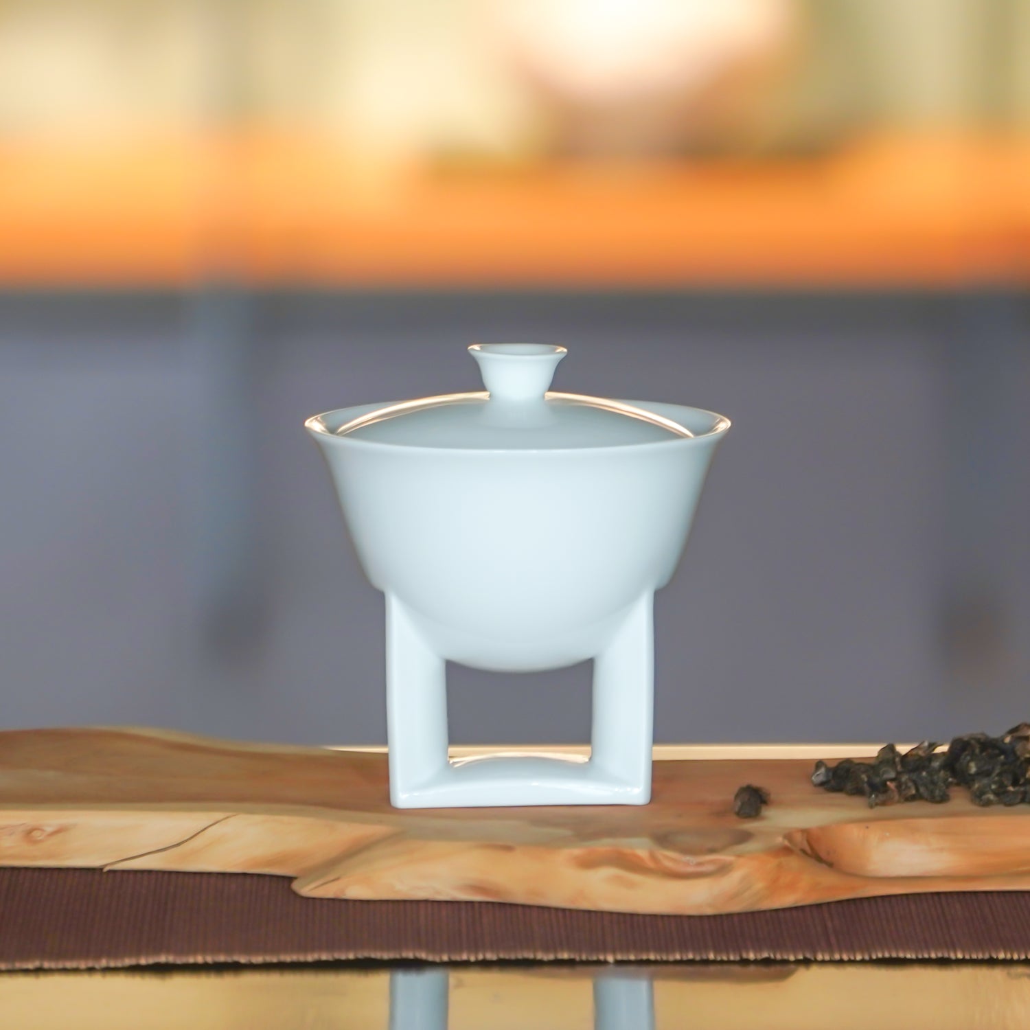 Wander Freely |Modern White Porcelain Gaiwan | A Tea Vessel of Symbol and Structure