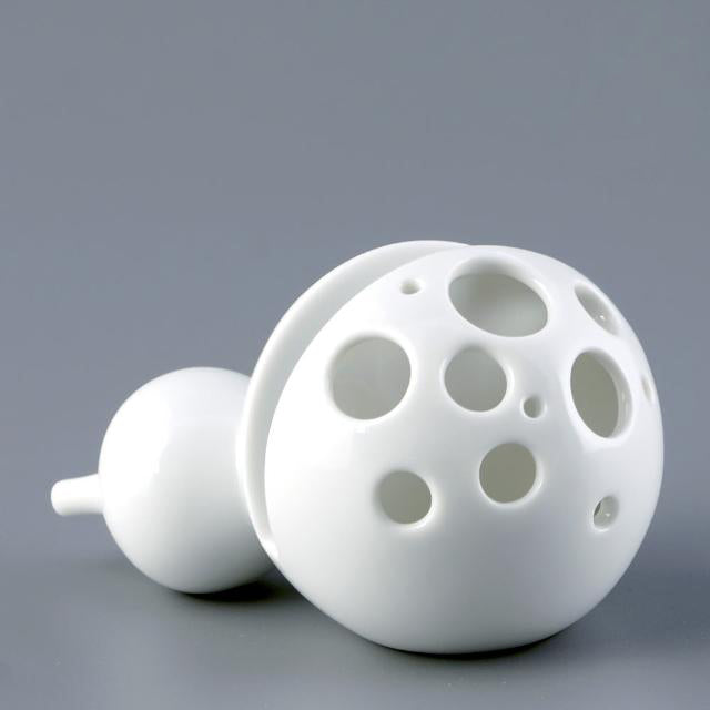 八方新氣 福滿乾坤 王俠軍設計的葫蘆造型名片座,結合文化意象與實用功能