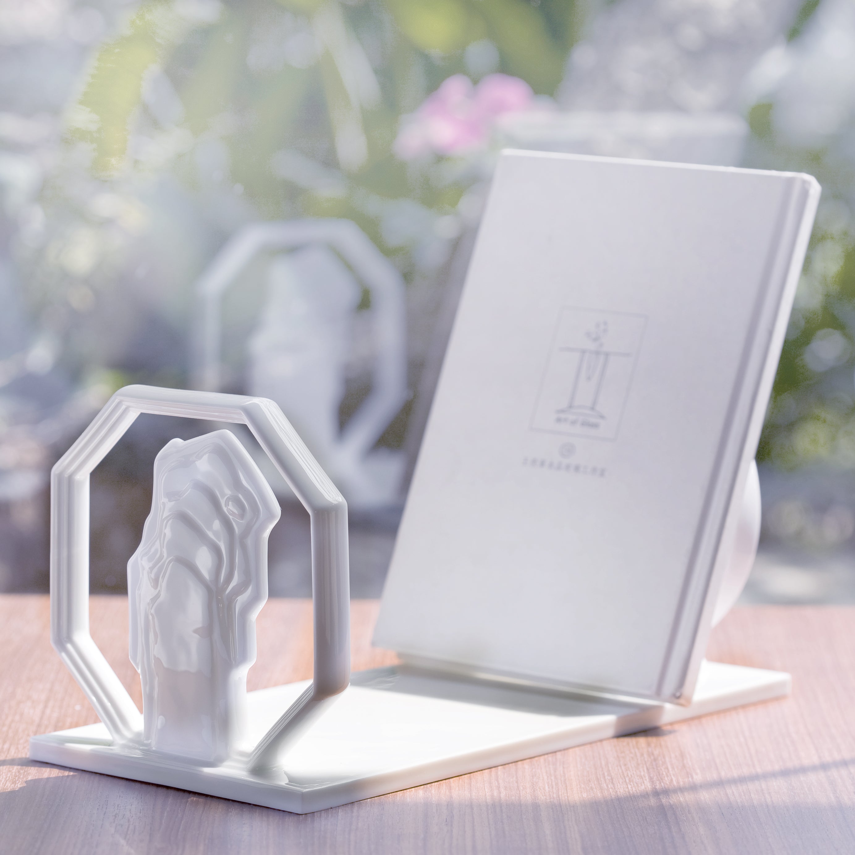 八方新氣 智仁雙修 書架 瓷器 升遷禮物 禮盒