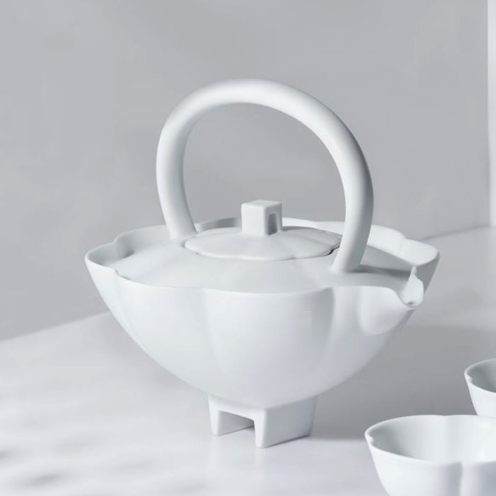 長春壺側面壺嘴細節