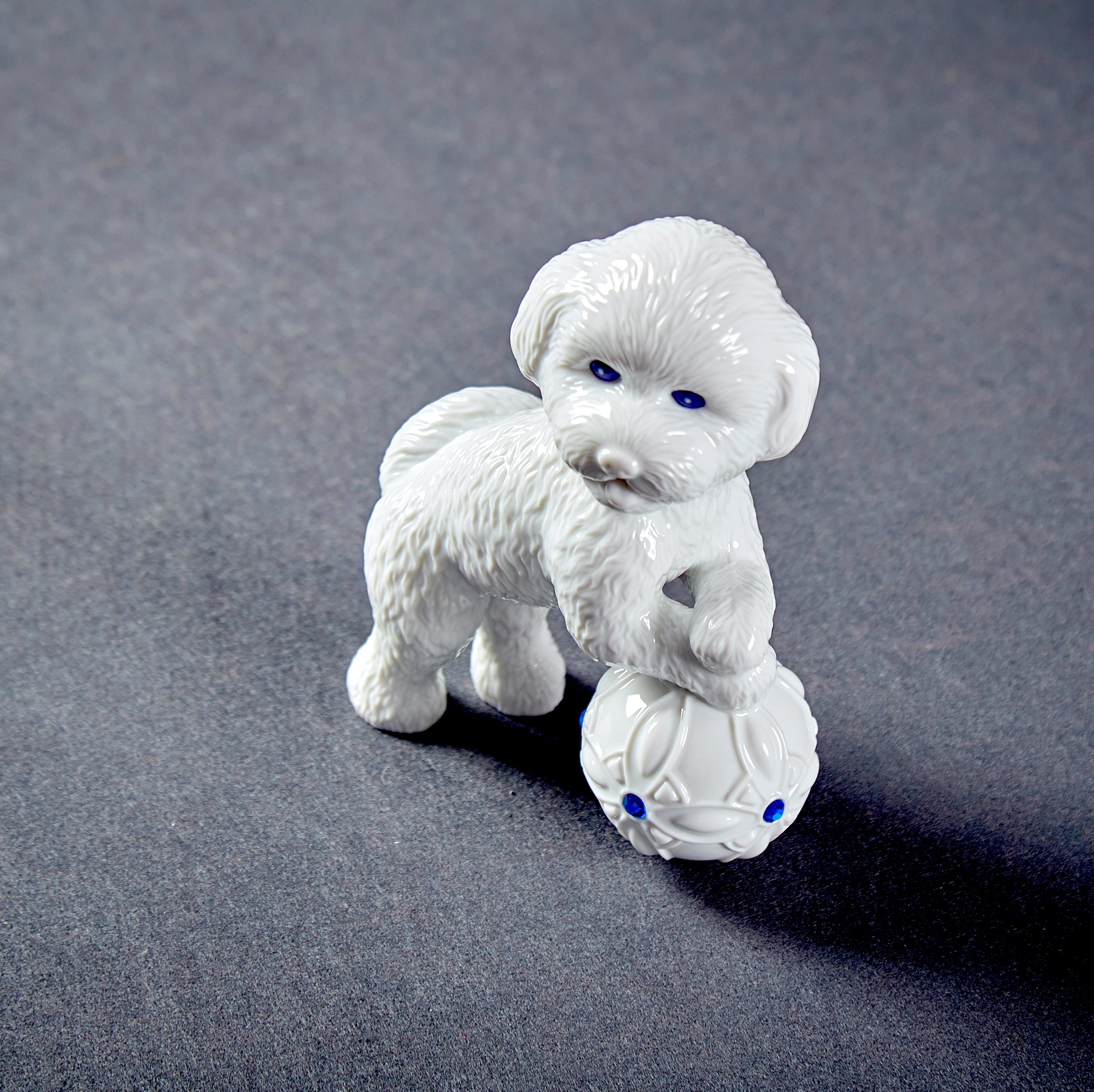 八方新氣 生肖狗 喜旺圓滿 瓷偶 瓷器 擺飾 白瓷 禮物 藍