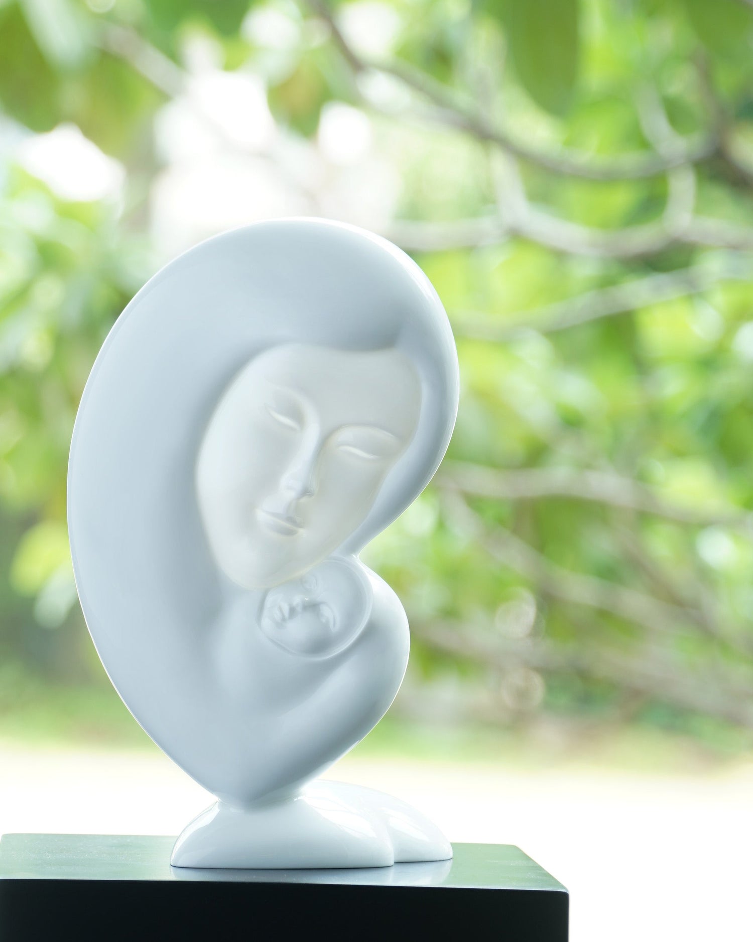 慈暉 陶瓷擺飾 禮物 瓷器 八方新氣 母親 瓷偶 白瓷