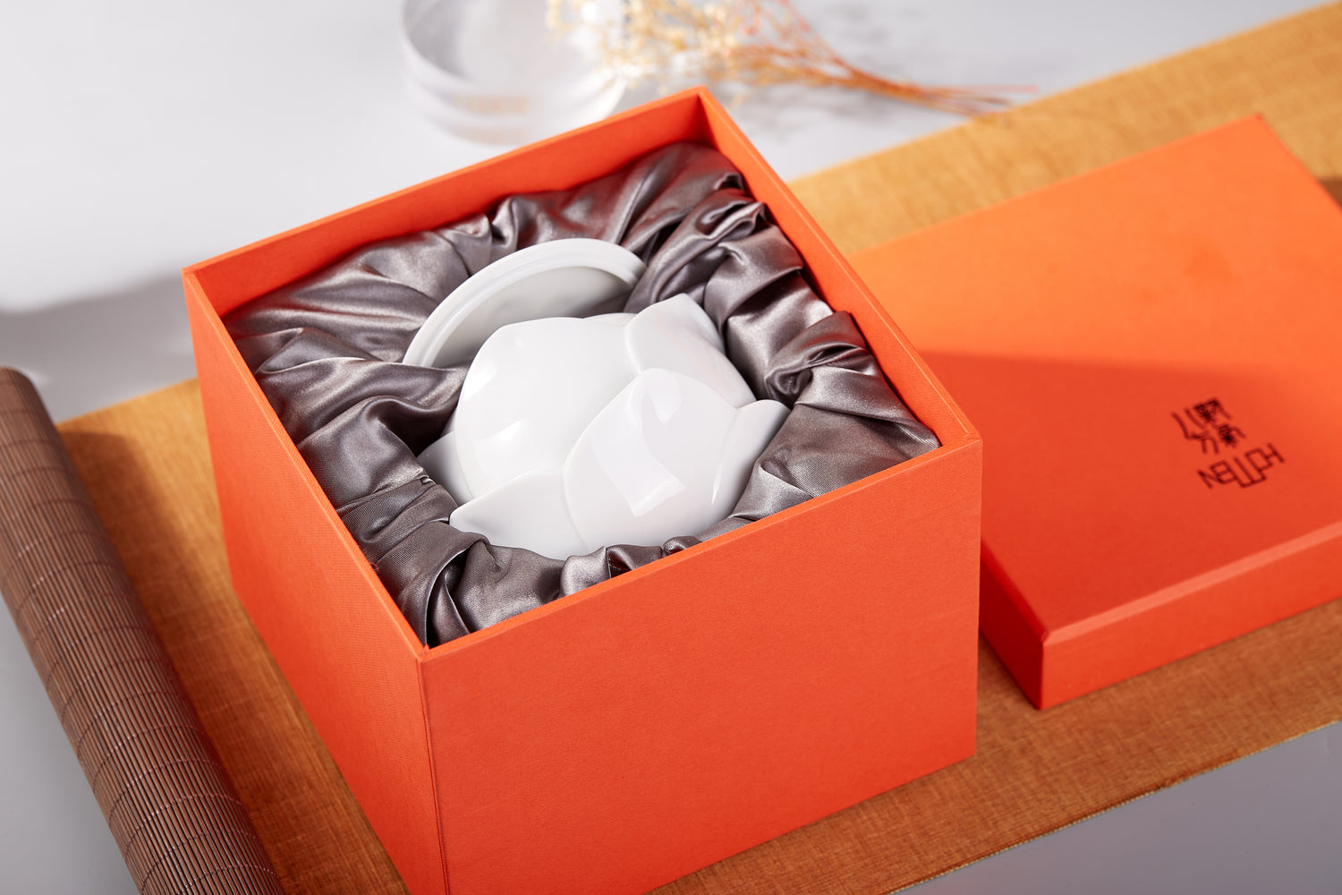 八方新氣 花開 瓷盒 傳家寶 擺飾 禮物 收納盒 白瓷