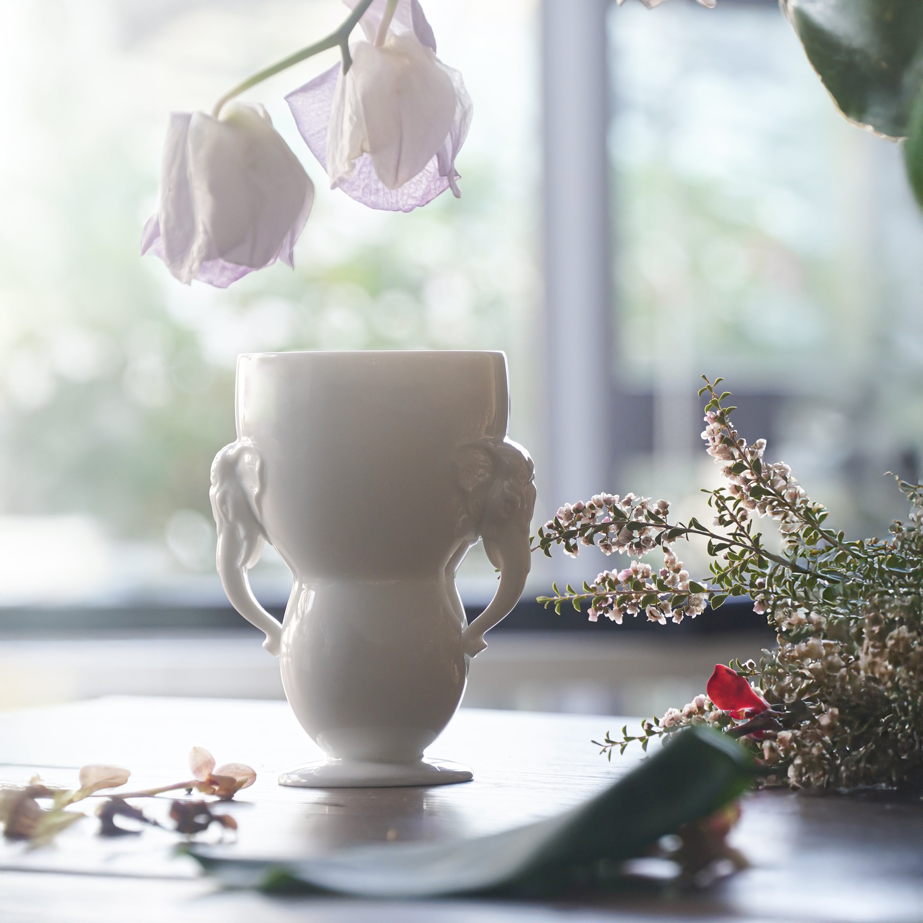 八方新氣 瓷器 送禮 大象 對杯 杯子 白色 居家生活 把手杯