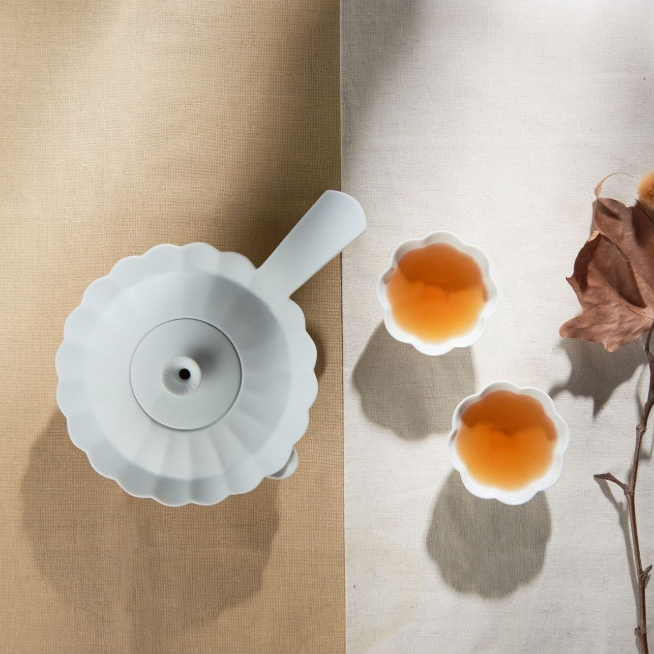 八方新氣 山水情深 精緻白瓷茶具,適合現代禪意生活空間