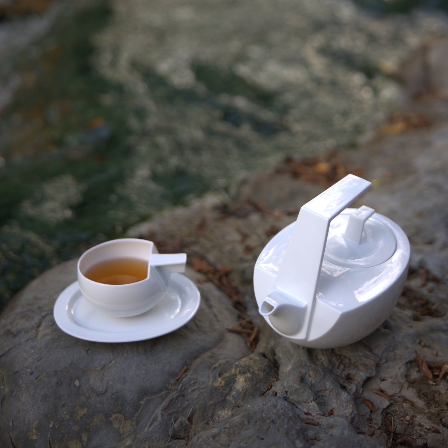 海量茶具組居家陳列｜適合茶席與咖啡分享的白瓷收藏