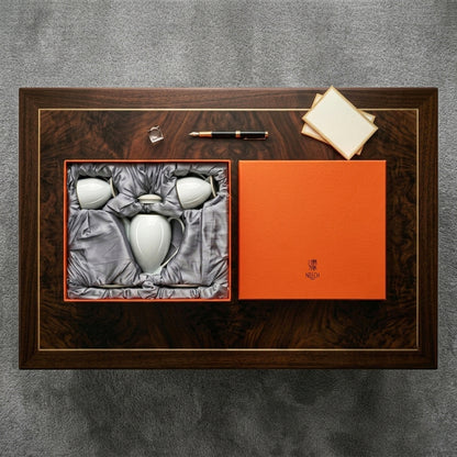 起舞 八方新氣 造形壺 金邊 白瓷藝術 水滴狀 花苞