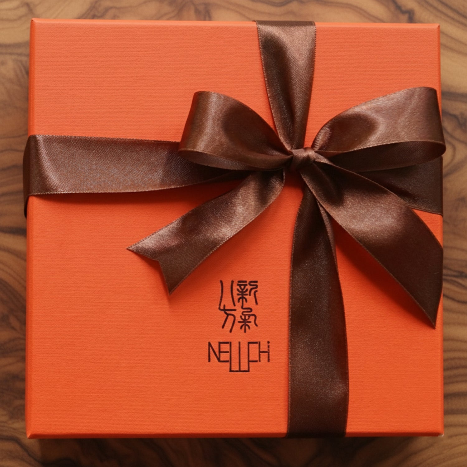 好角色 生肖羊 白瓷 家飾品 八方新氣 筆筒