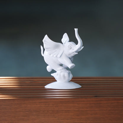 八方新氣 更上層樓 小飛象 白瓷 家飾品