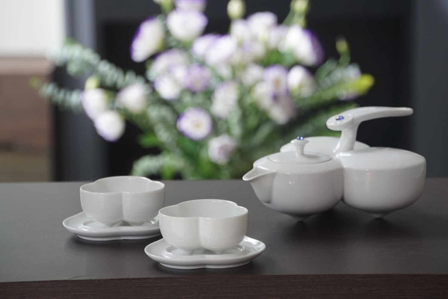 融合星宿與當代設計的禮贈茶具，為重要時刻增添意義 Gift-worthy tea set combining star deity symbolism with modern design, perfect for meaningful occasions