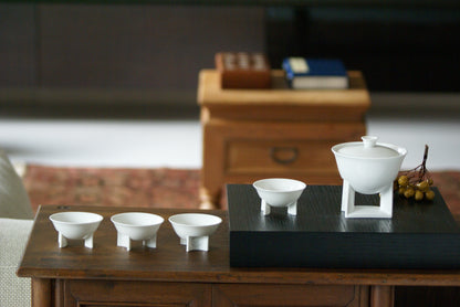 Wander Freely – Porcelain Gaiwan &amp; Teacup Set