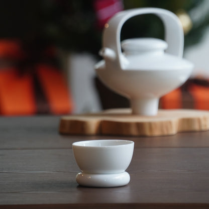 日出望月白瓷茶杯與茶壺組｜現代東方品茗器物