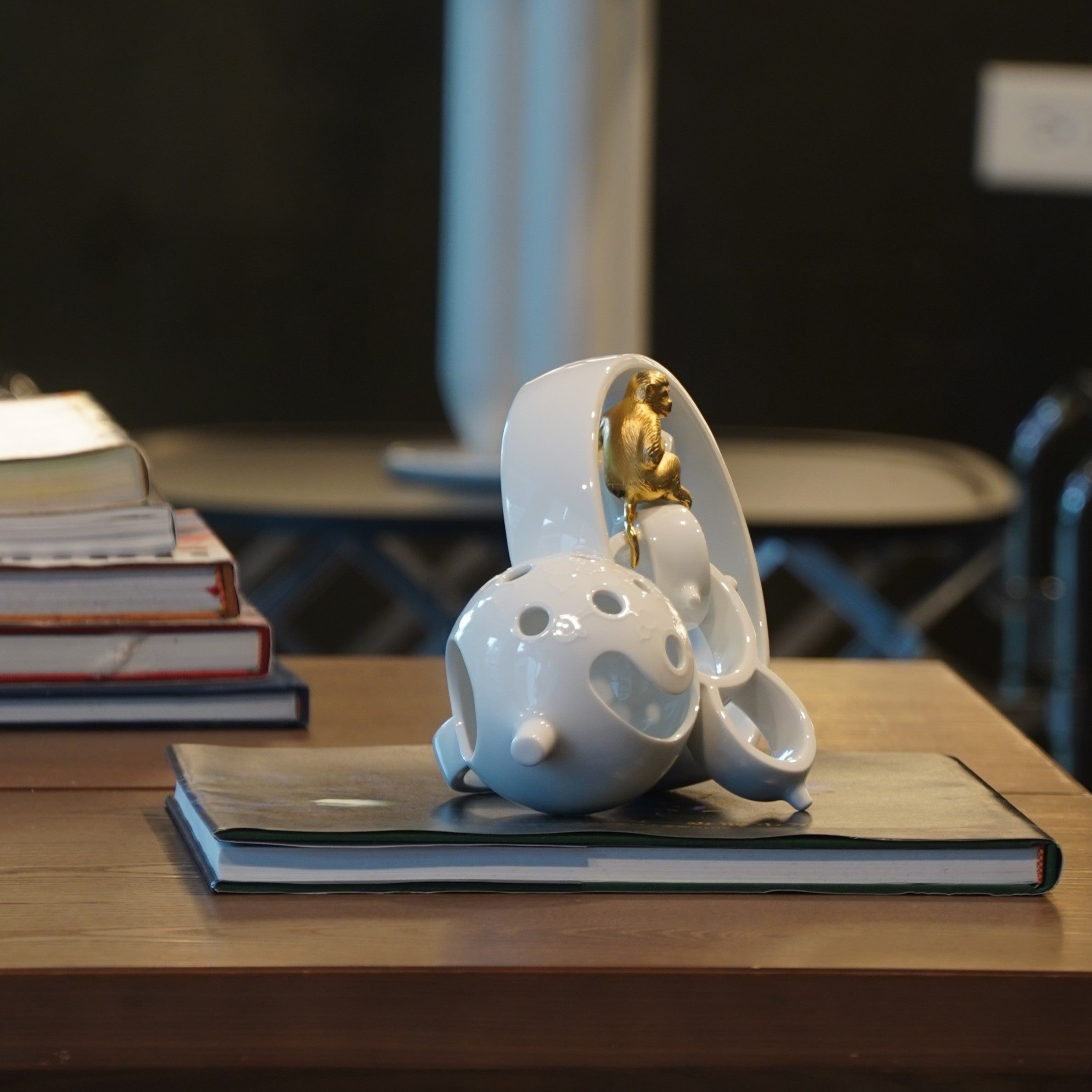 八方新氣 筆筒 大順 生肖猴 花架 花瓶 花器 造形花瓶 居家生活 造形藝術