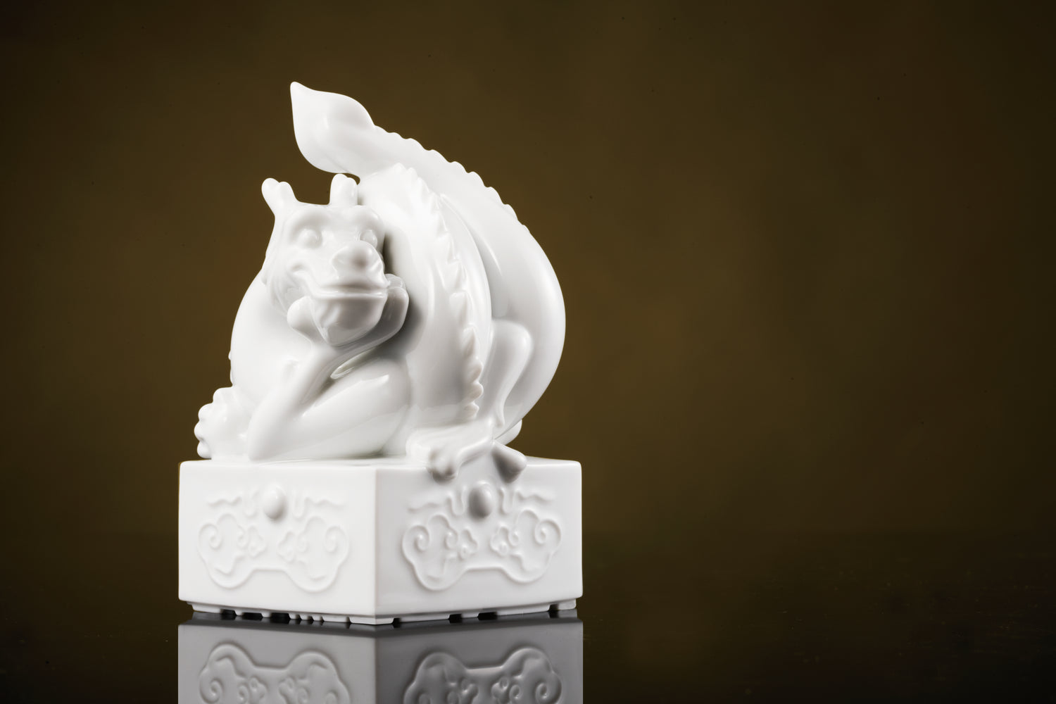 龍禧｜一件凝聚祥瑞與願力的玉璽瓷器