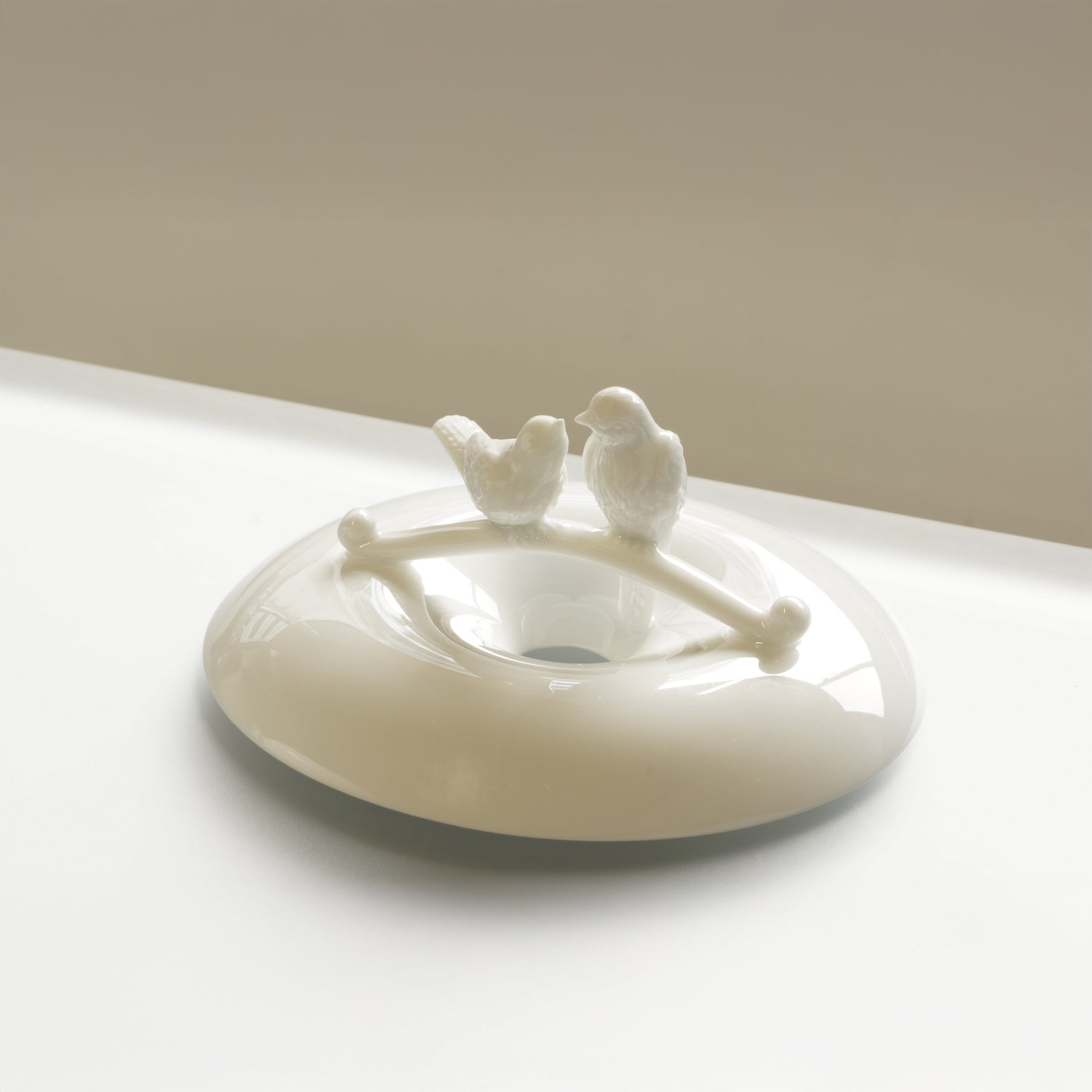 八方新氣 陶瓷收納盒 王俠軍 盒 喜鵲 白色 珠寶盒 圓形 真情