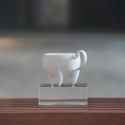 荷花白瓷高足茶杯側面・蓮花杯身造型・八方新氣 NewChi Porcelain