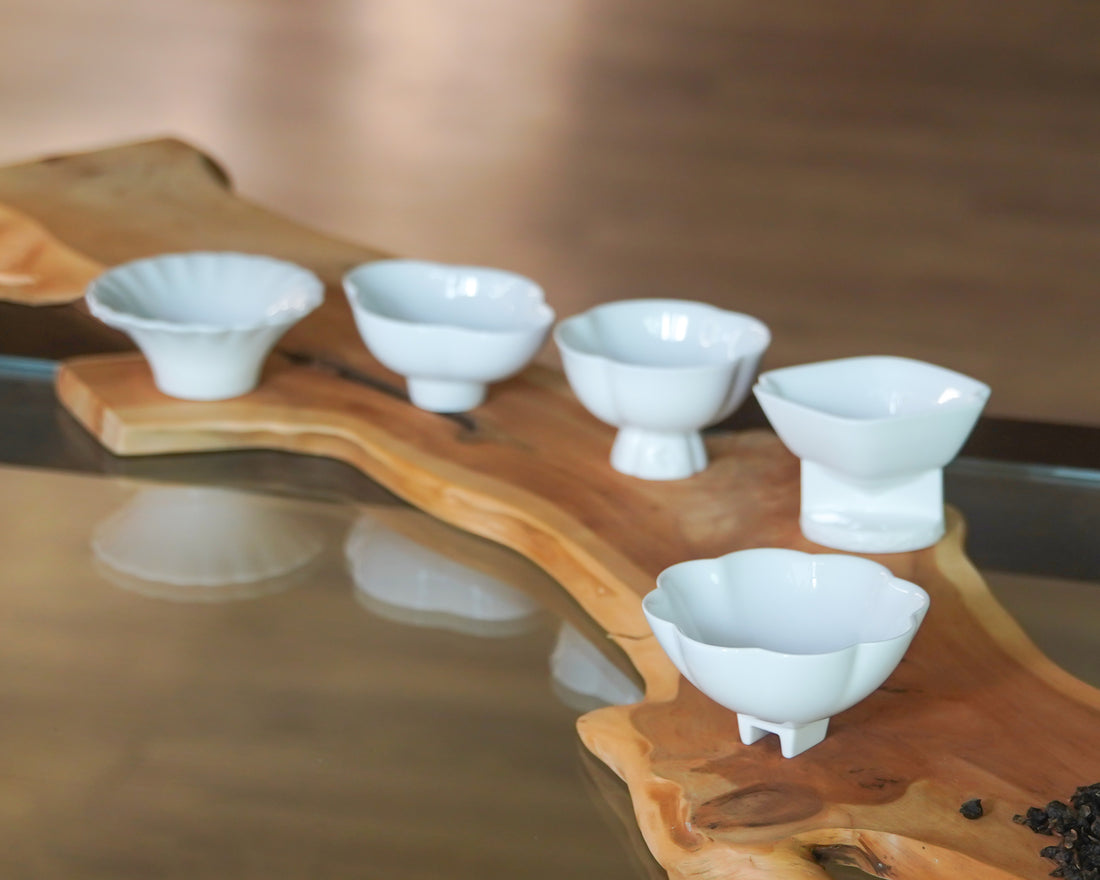 山海觀杯 + 任選 1 款經典白瓷杯，優惠價 NT$2930