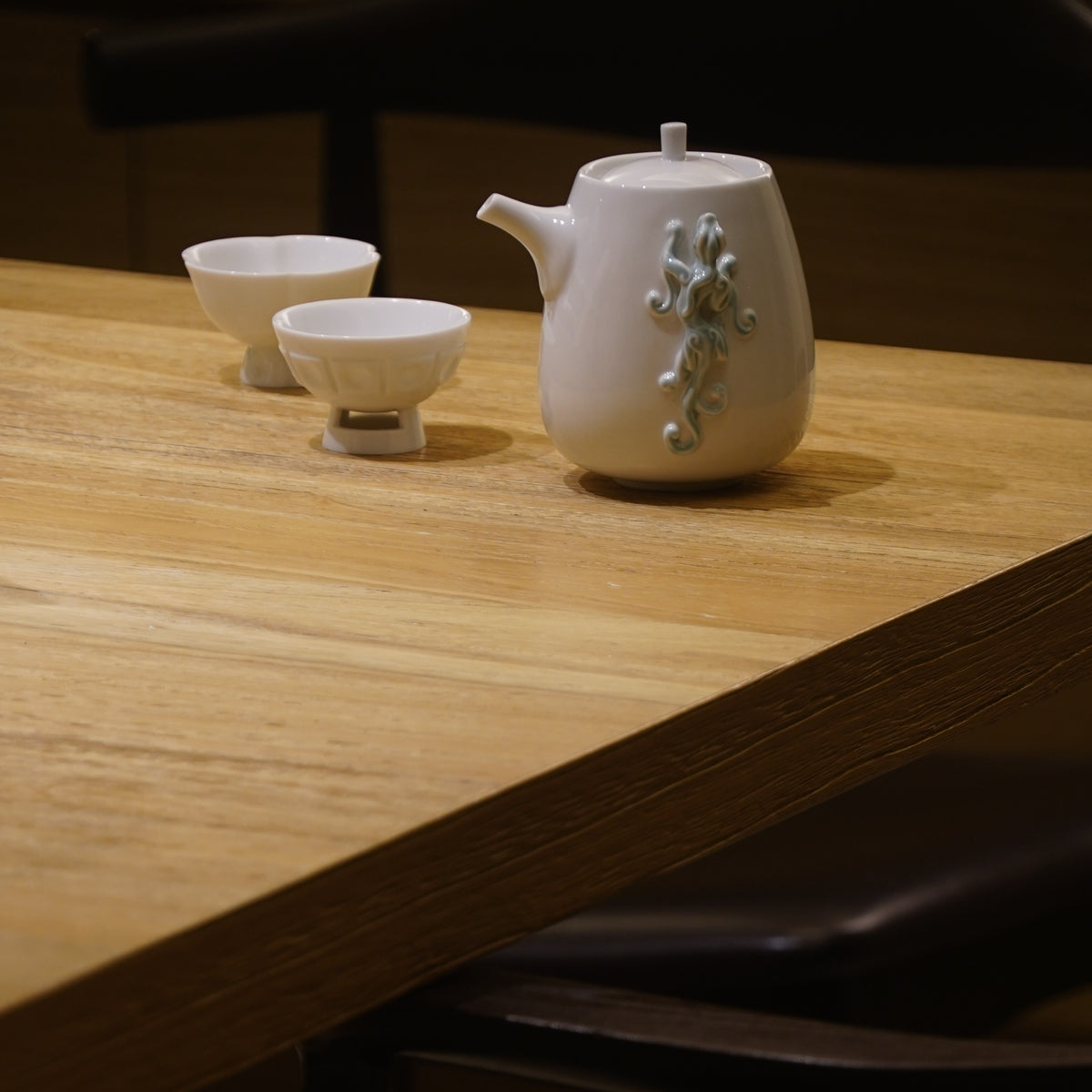 白瓷茶壺 登高 螭吻意象 居家美學 茶具 圓潤壺身造型形 送禮