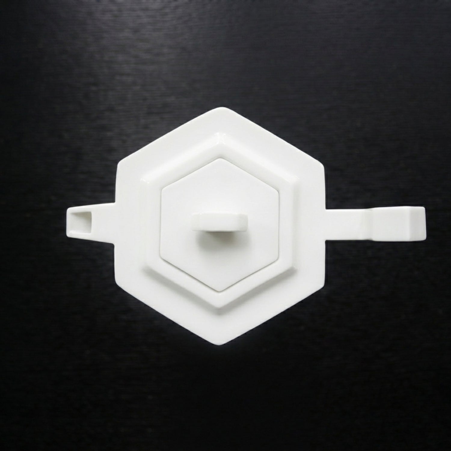 四季豐登系列冬季茶具作品俯瞰 線條俐落簡潔