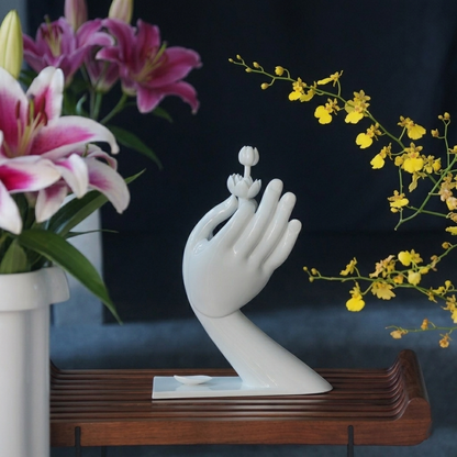 大慈飄香白瓷佛手拈蓮擺件室內情境・書房禪意陳設・八方新氣 NewChi Porcelain