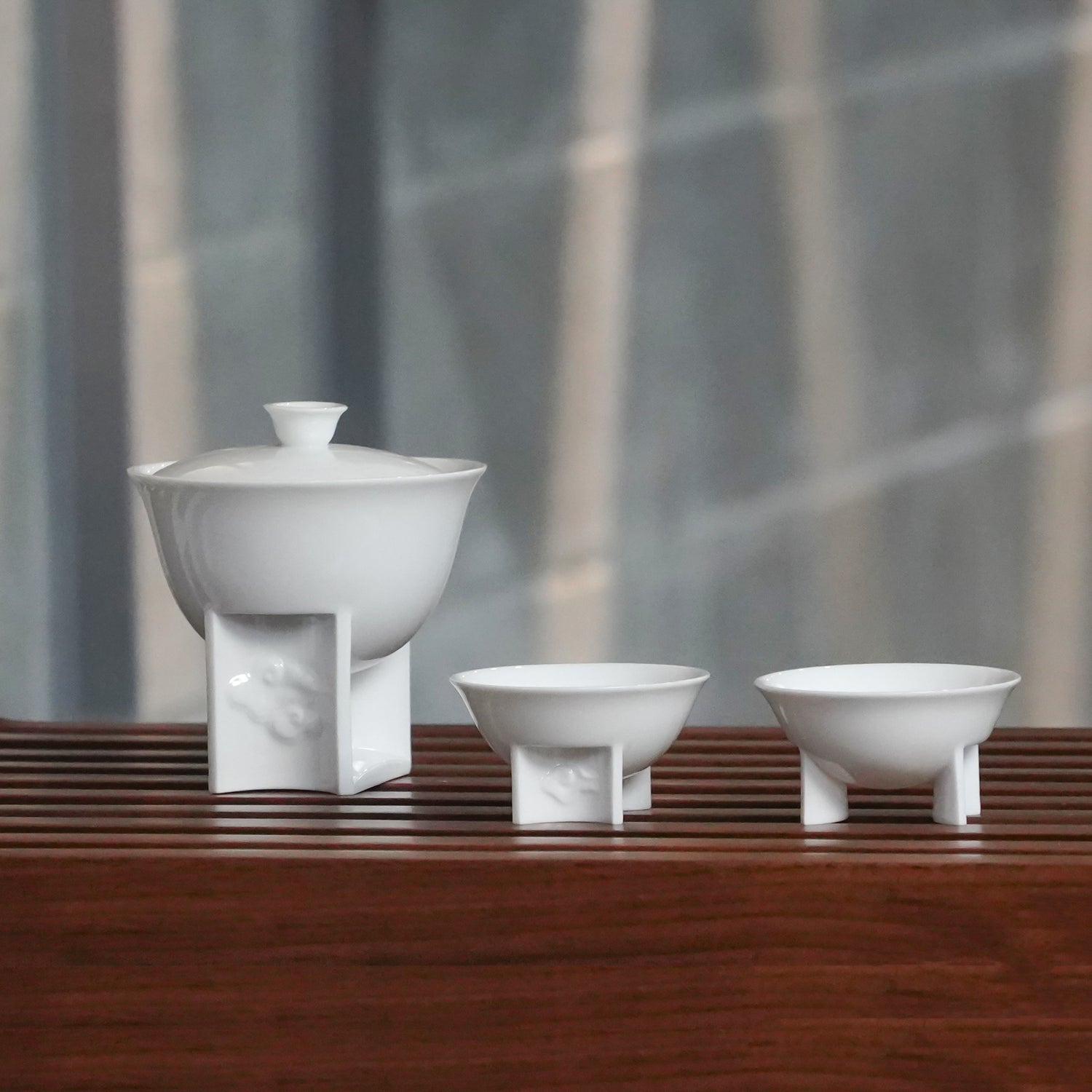 Wander Freely – Porcelain Gaiwan &amp; Teacup Set
