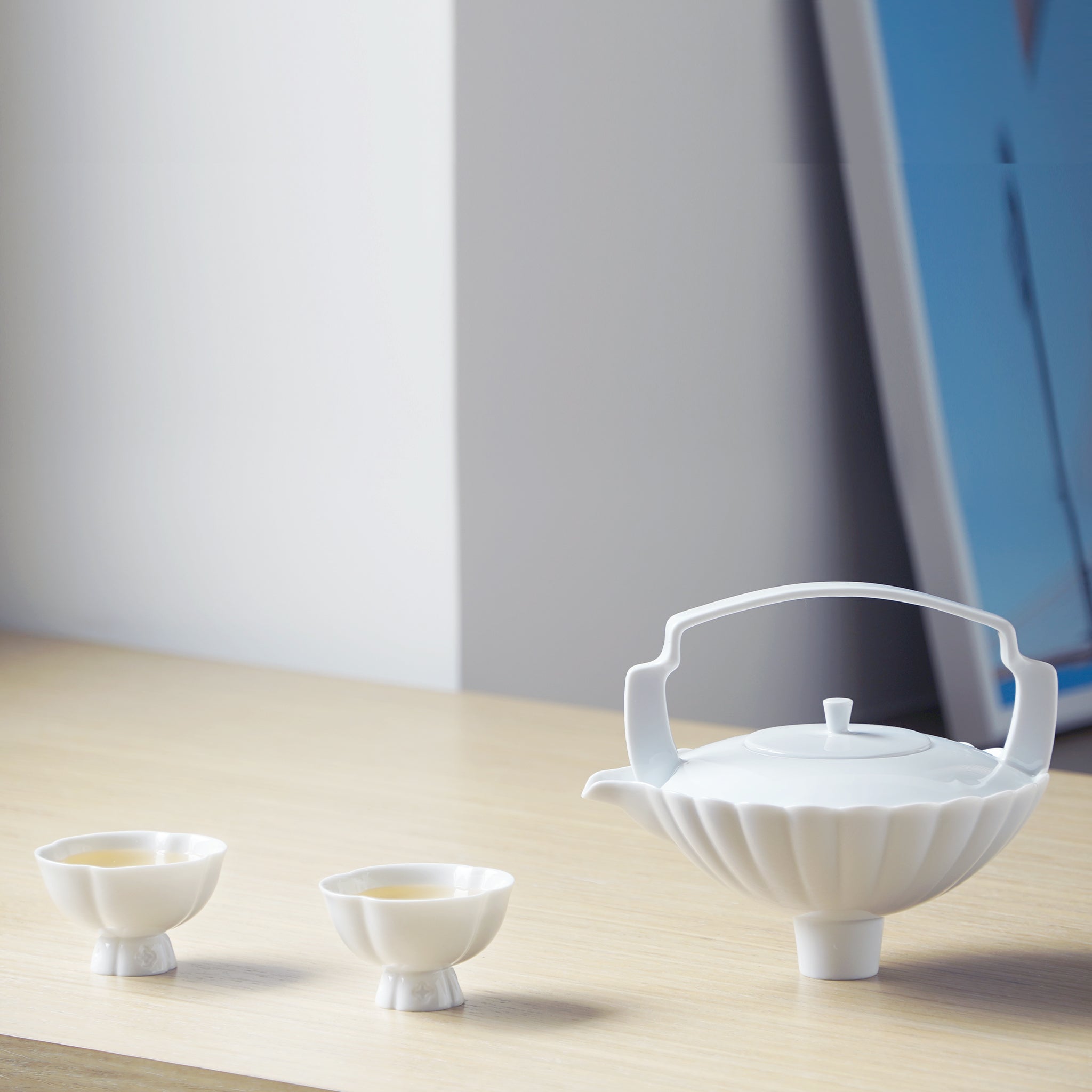 The Mist on the Spring Lake Tea Set_Glossy